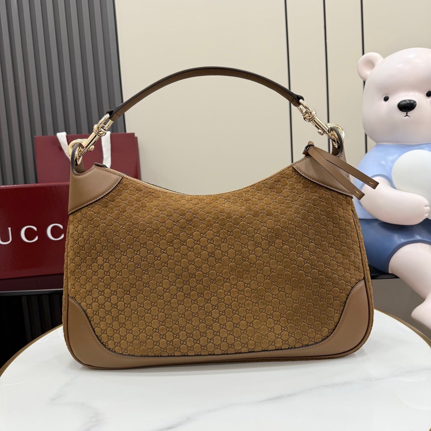 Medium Shoulder Bag