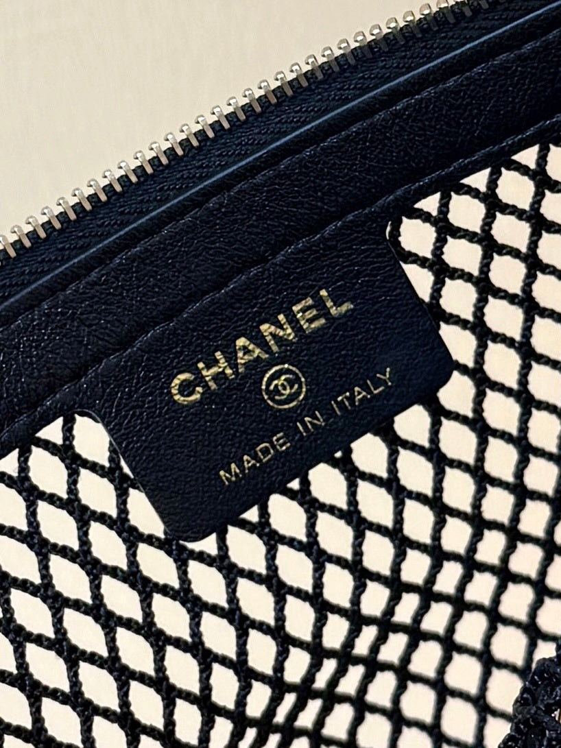 Mesh Chain Clutch