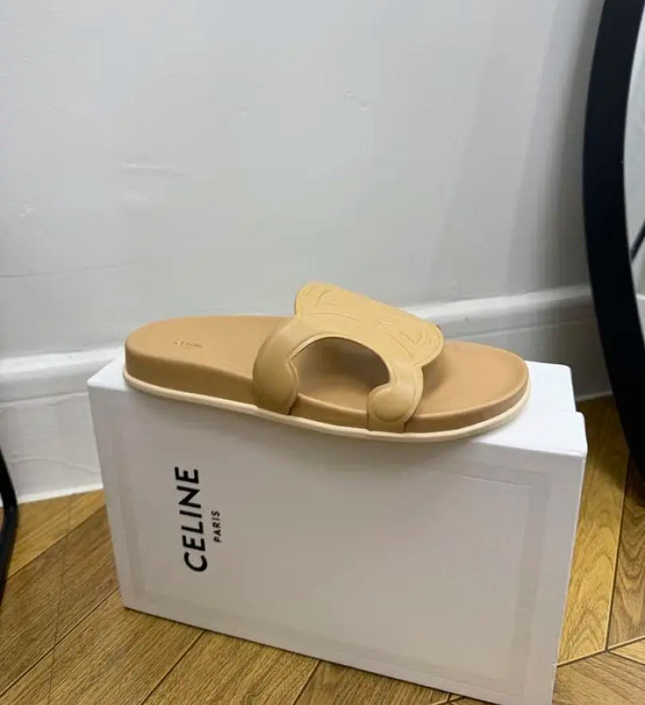 Triomphe Sandals
