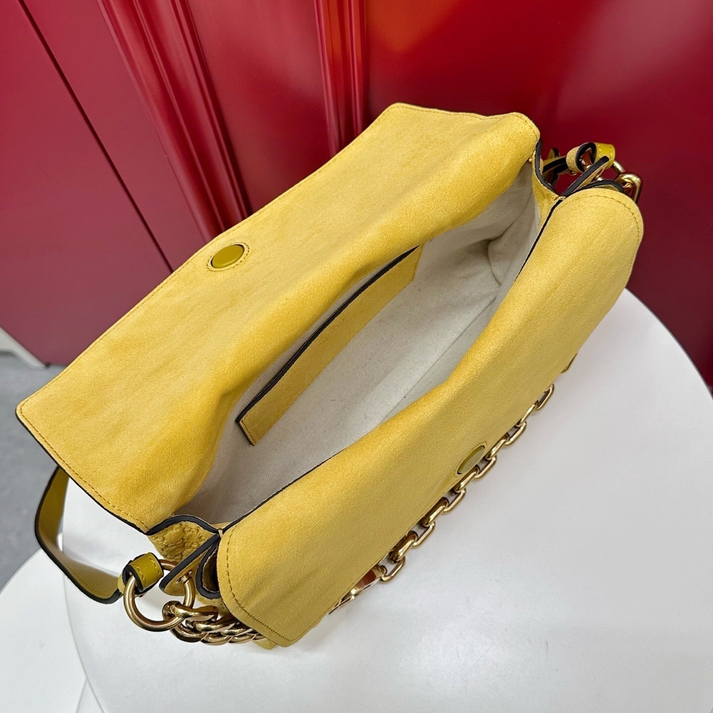 Medium Chain Bag