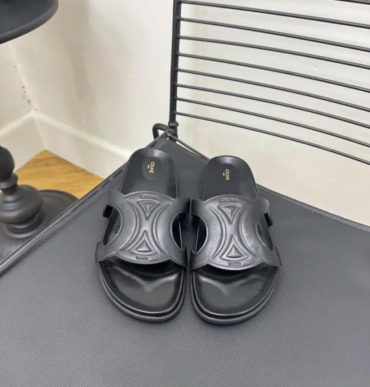 Triomphe Sandals