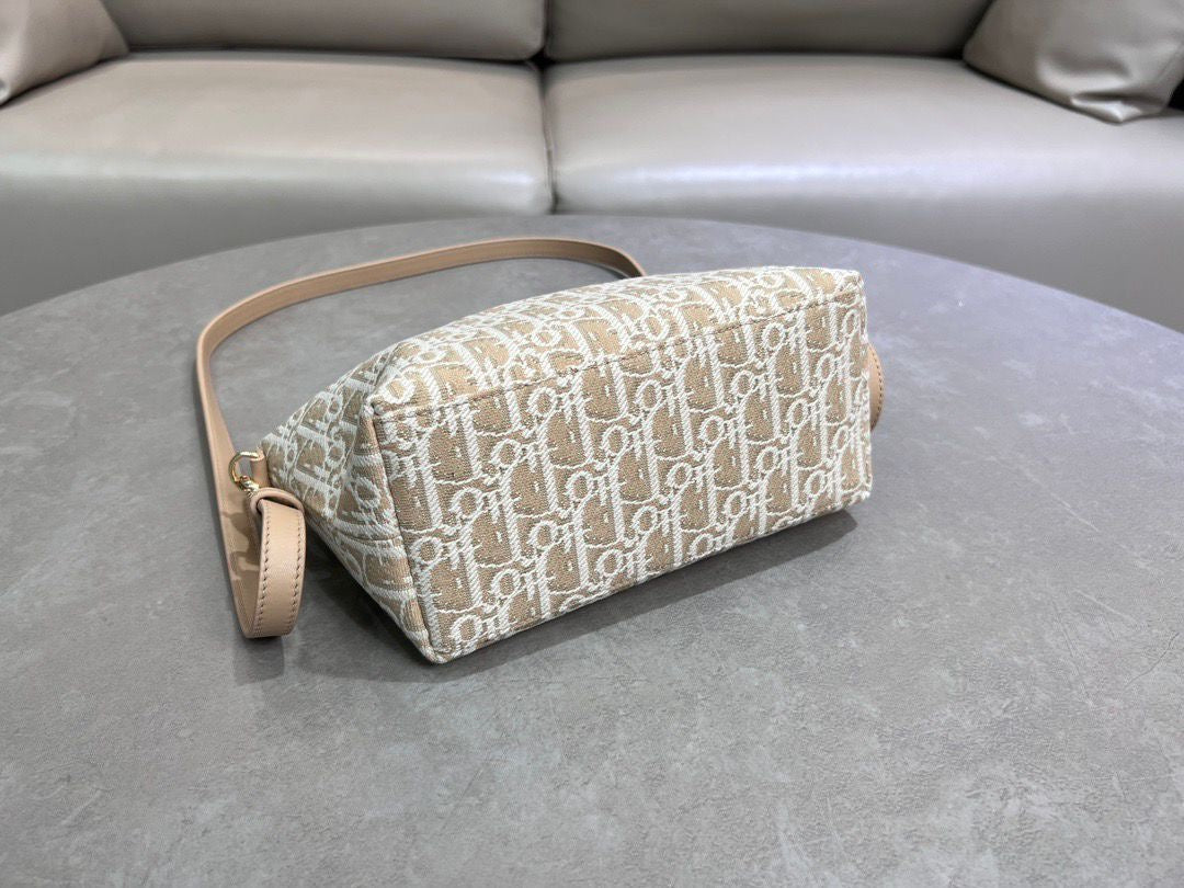 Pouch Bag