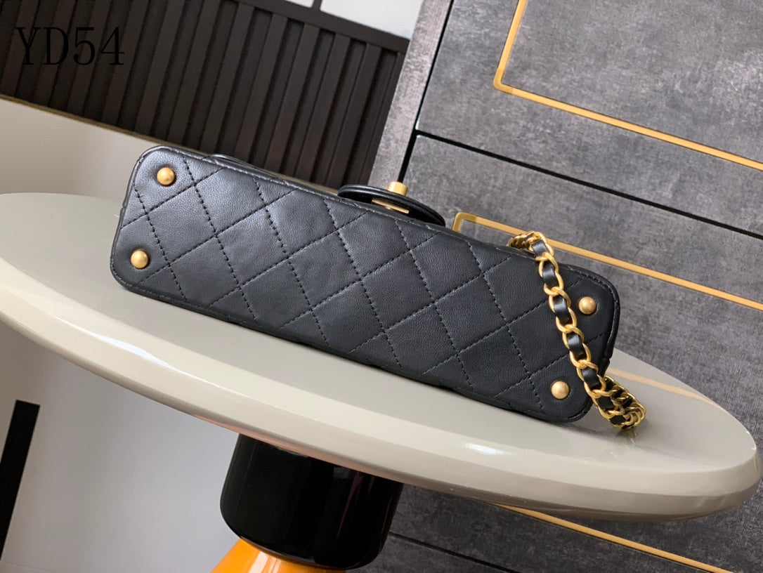 Horizontal Flap Bag