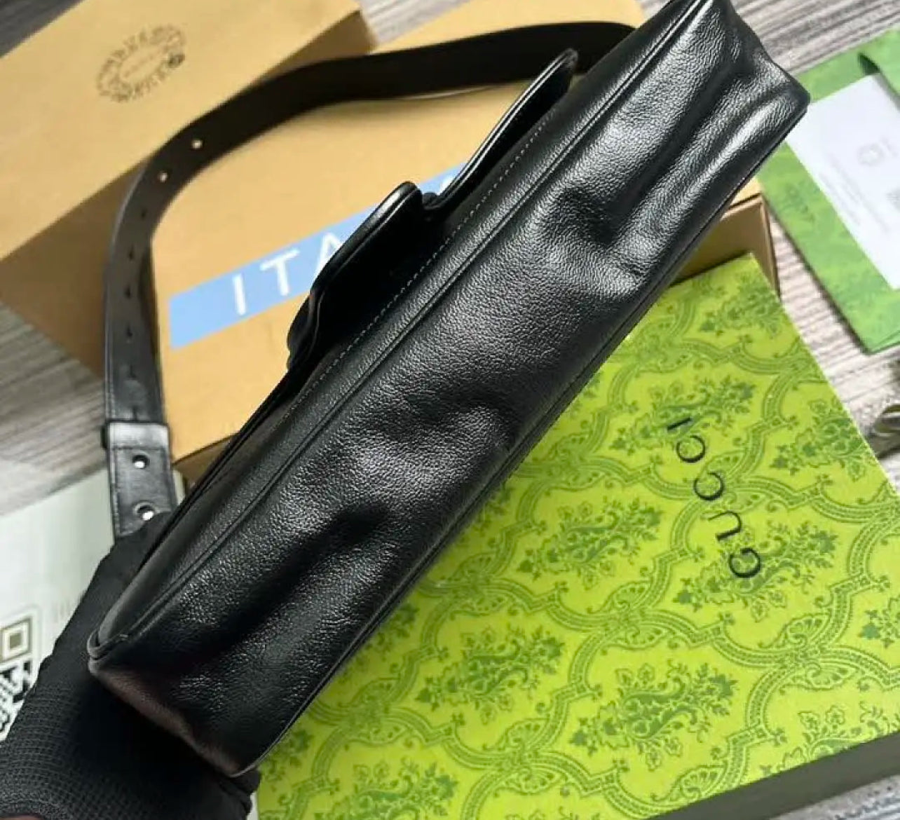 Aphrodite Shoulder Bag