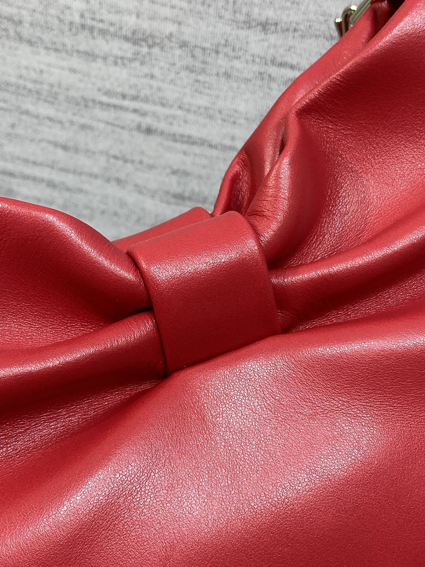 Medium Bow Bag