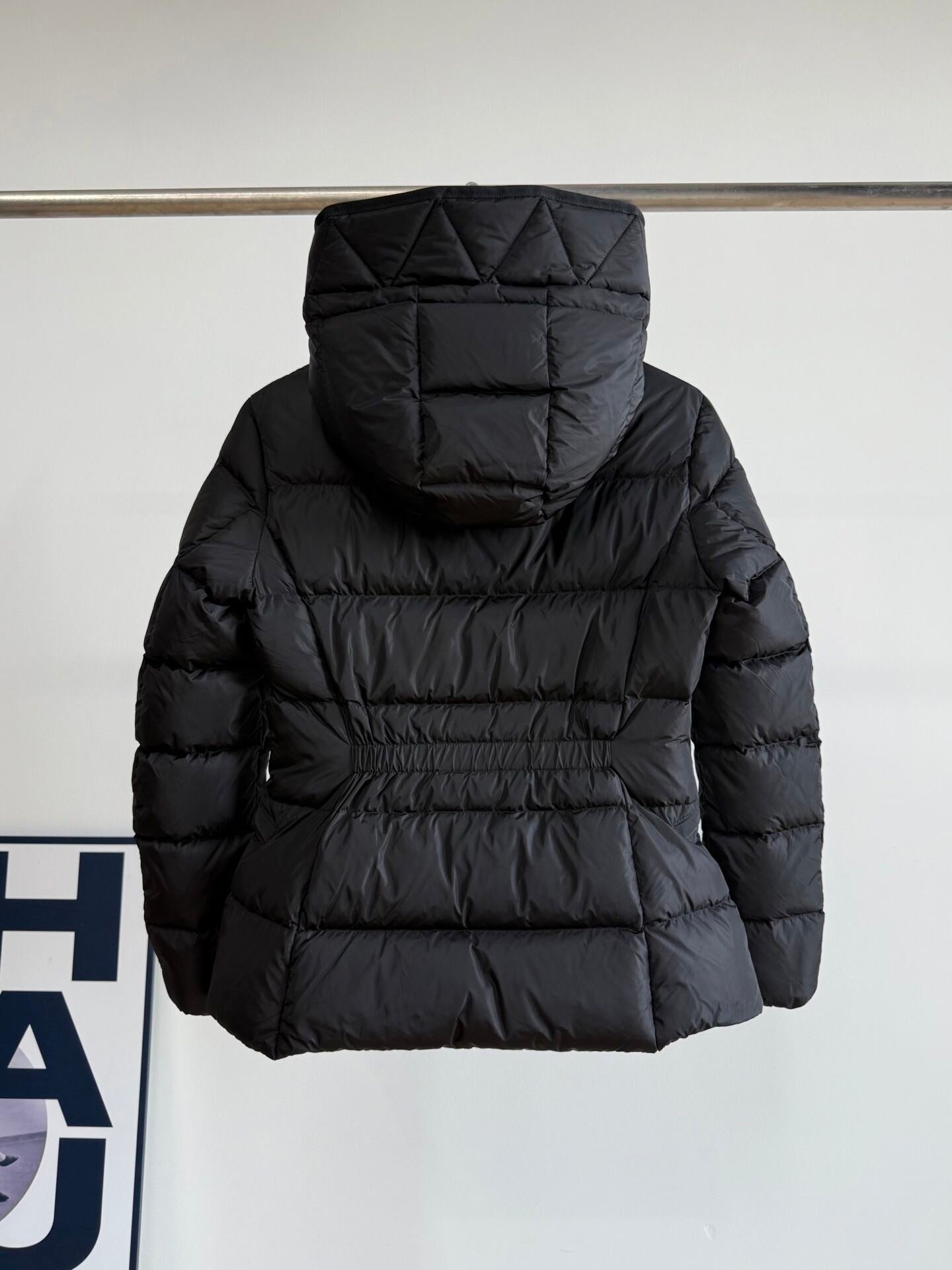 Avoce Jacket