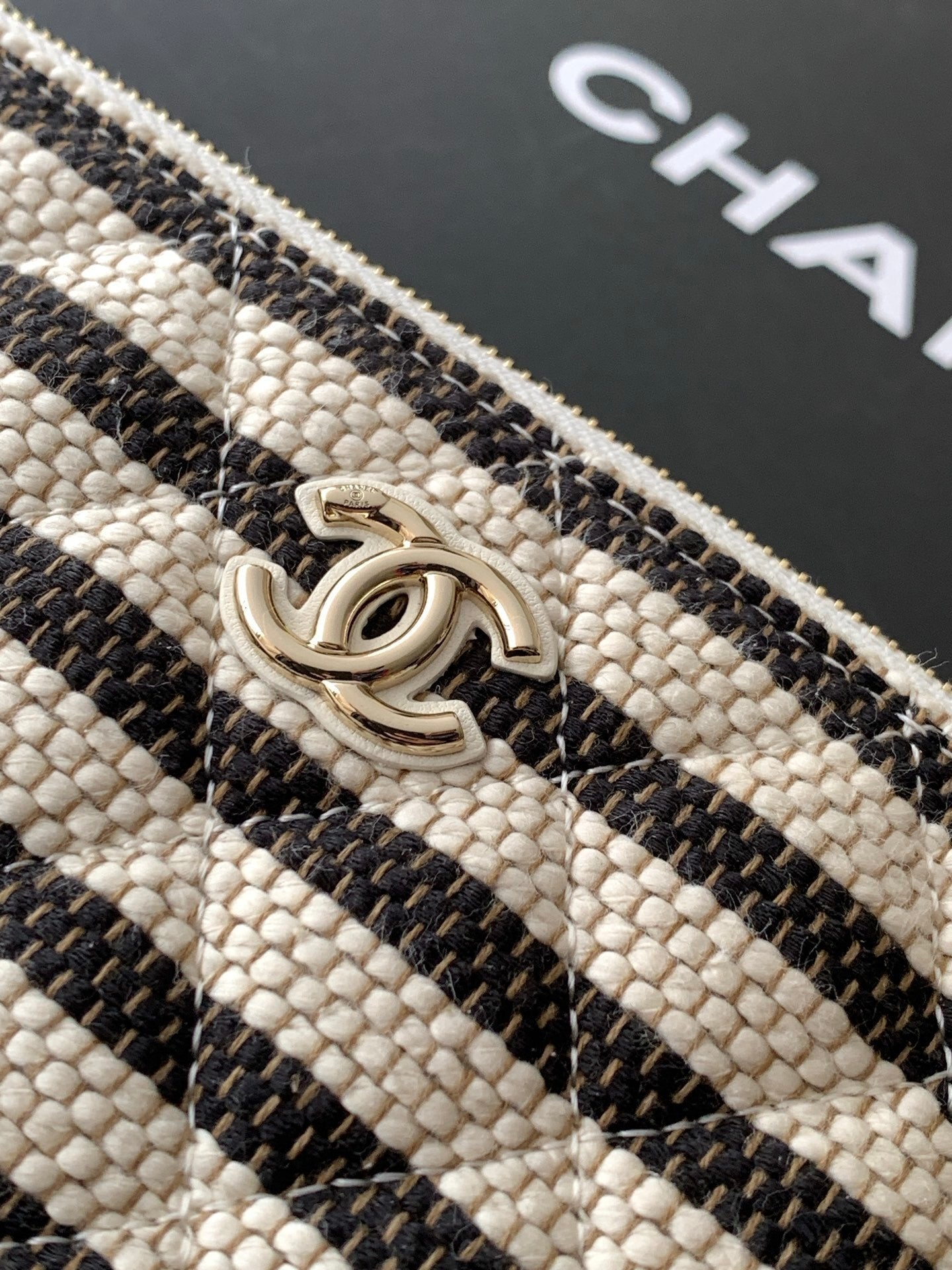 CC Pouch Medium