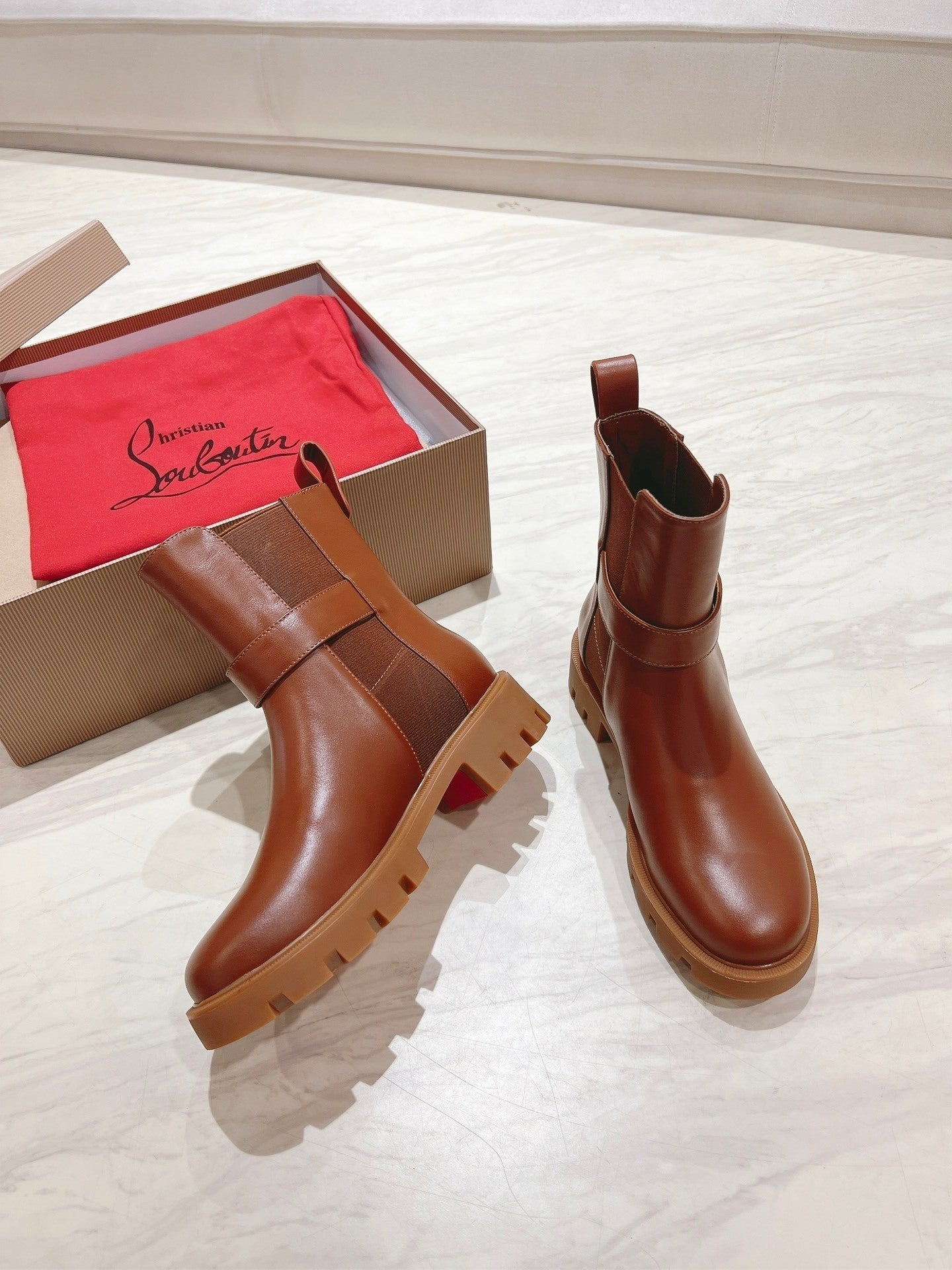 Lug Boots