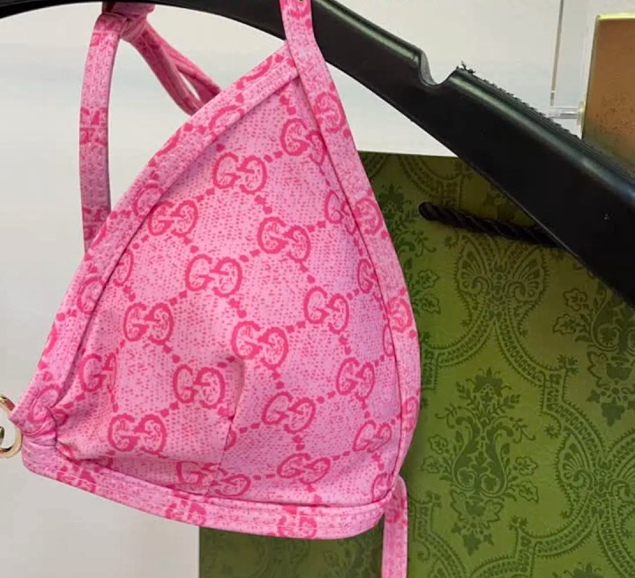 Logo Bikini