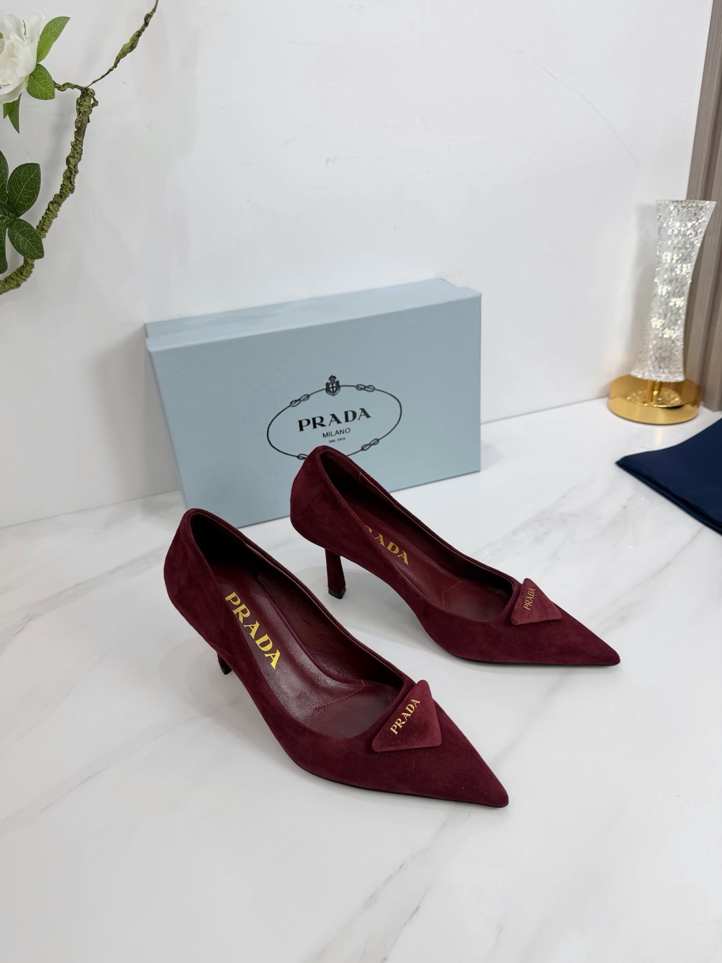 Suede Pumps