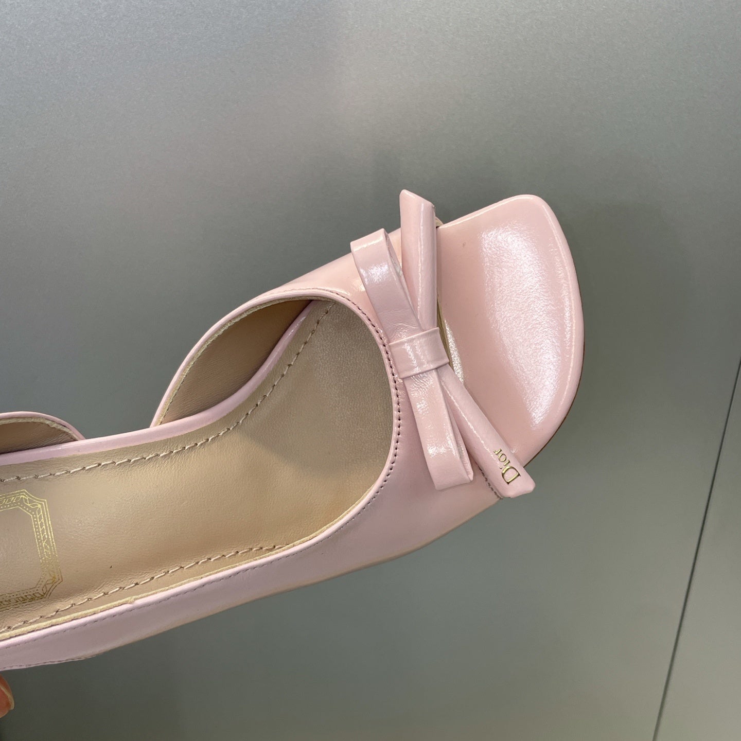 Bow Sandals