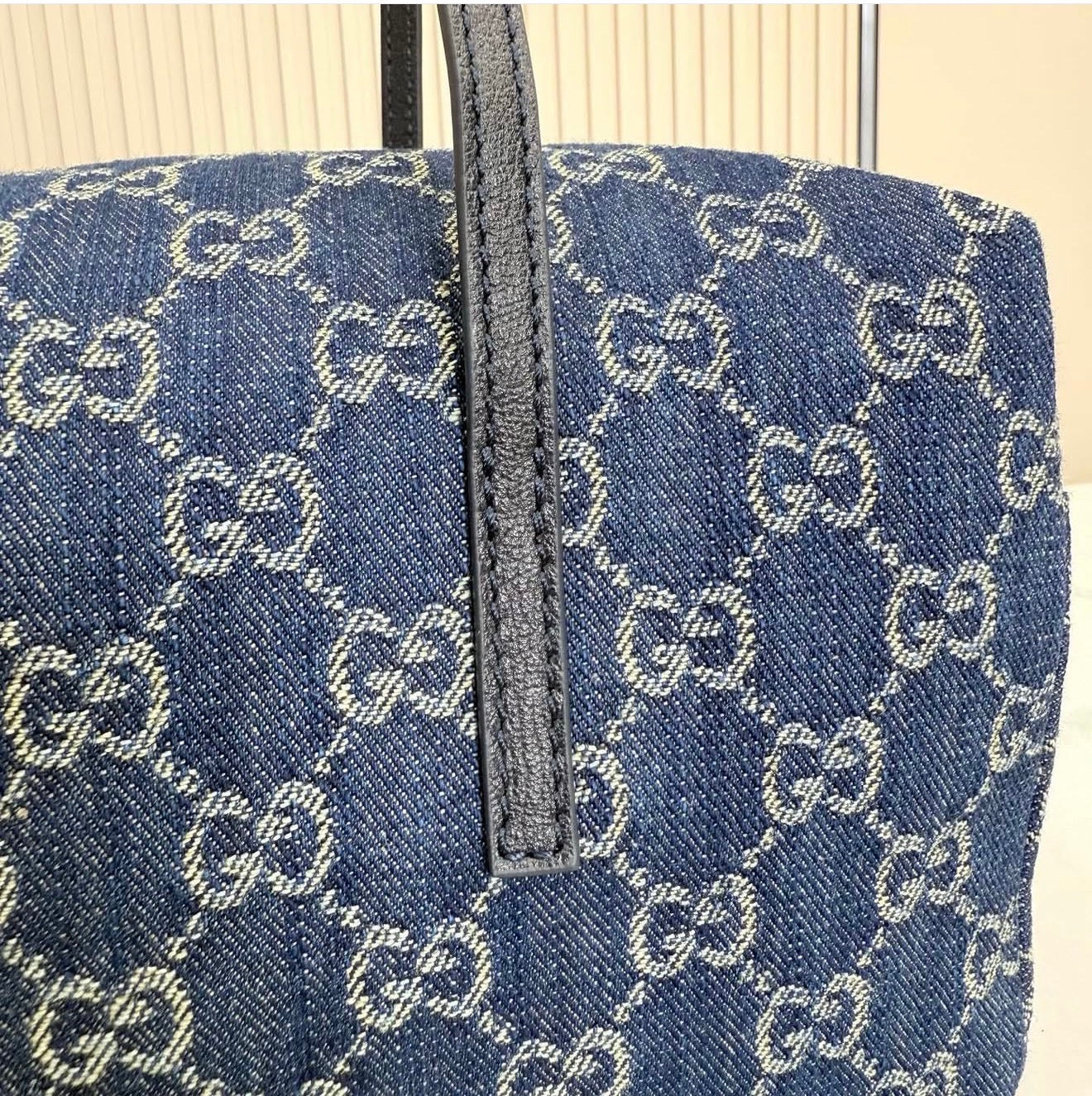 Medium Boston Bag