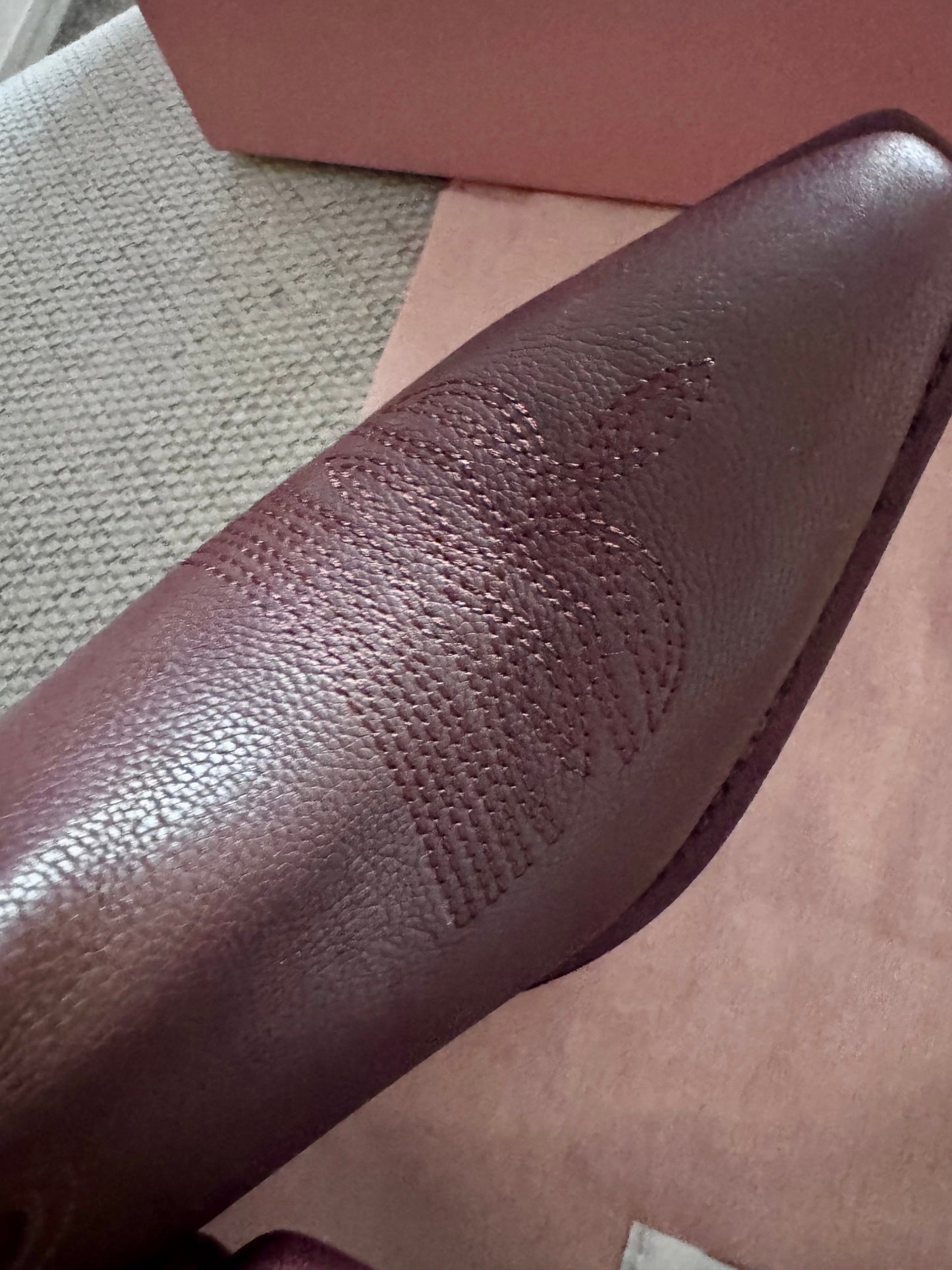 Logo Boots