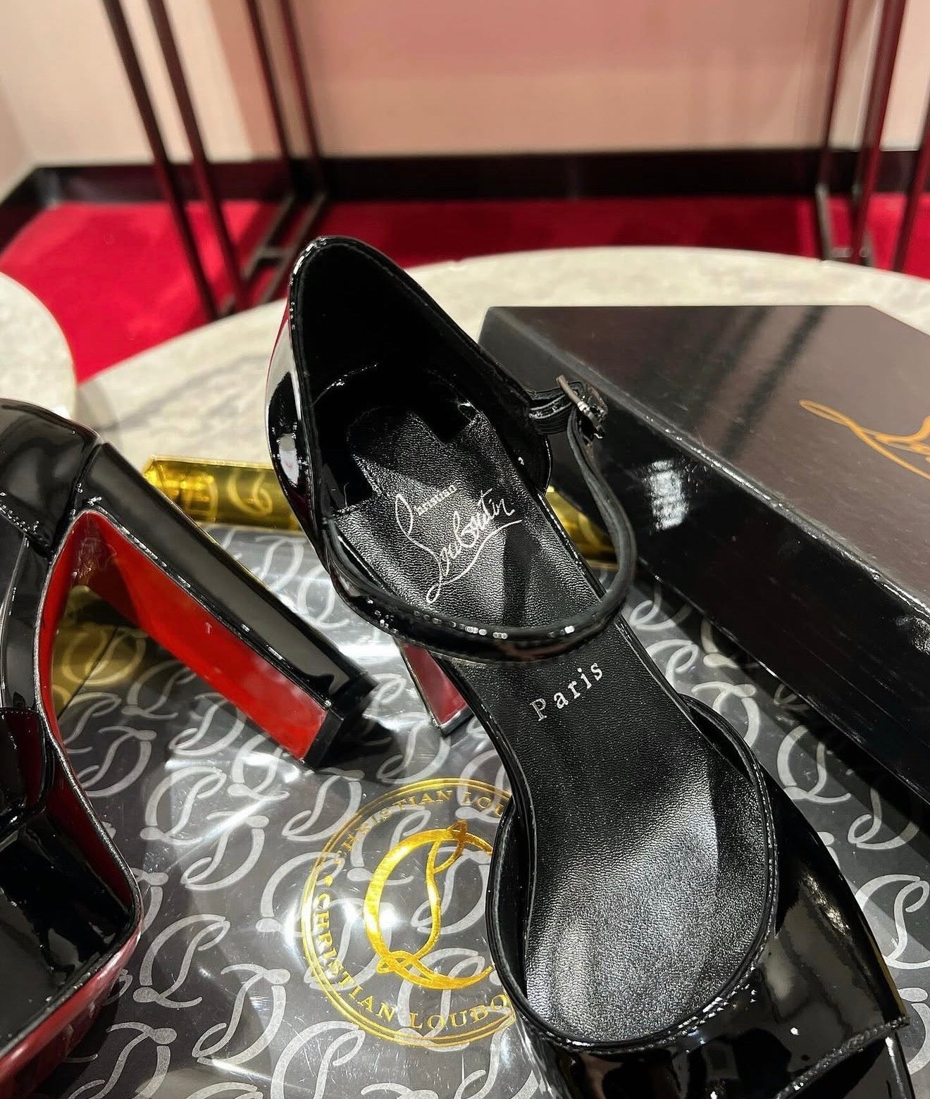 Sandaloo Sandals