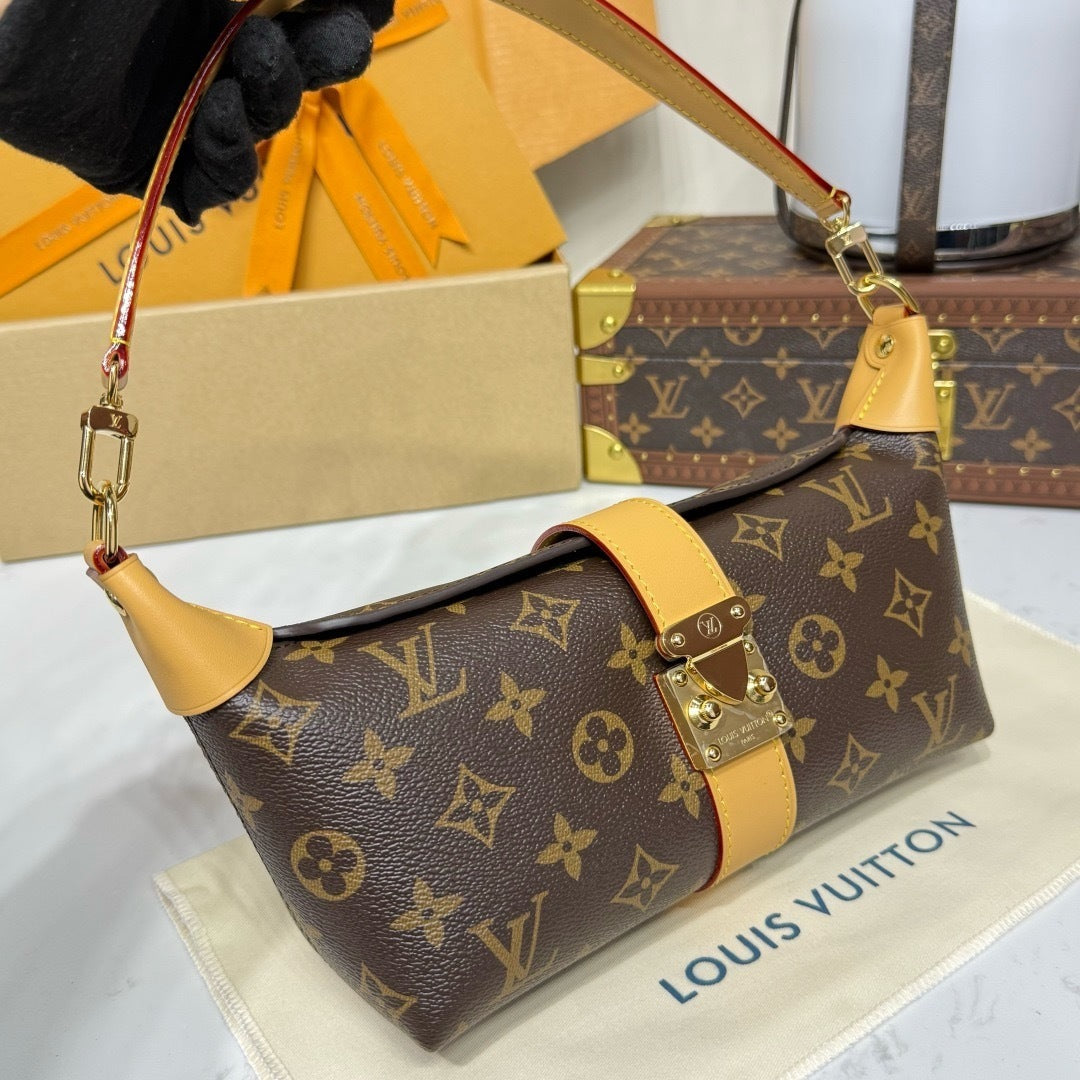 Pochette Mia