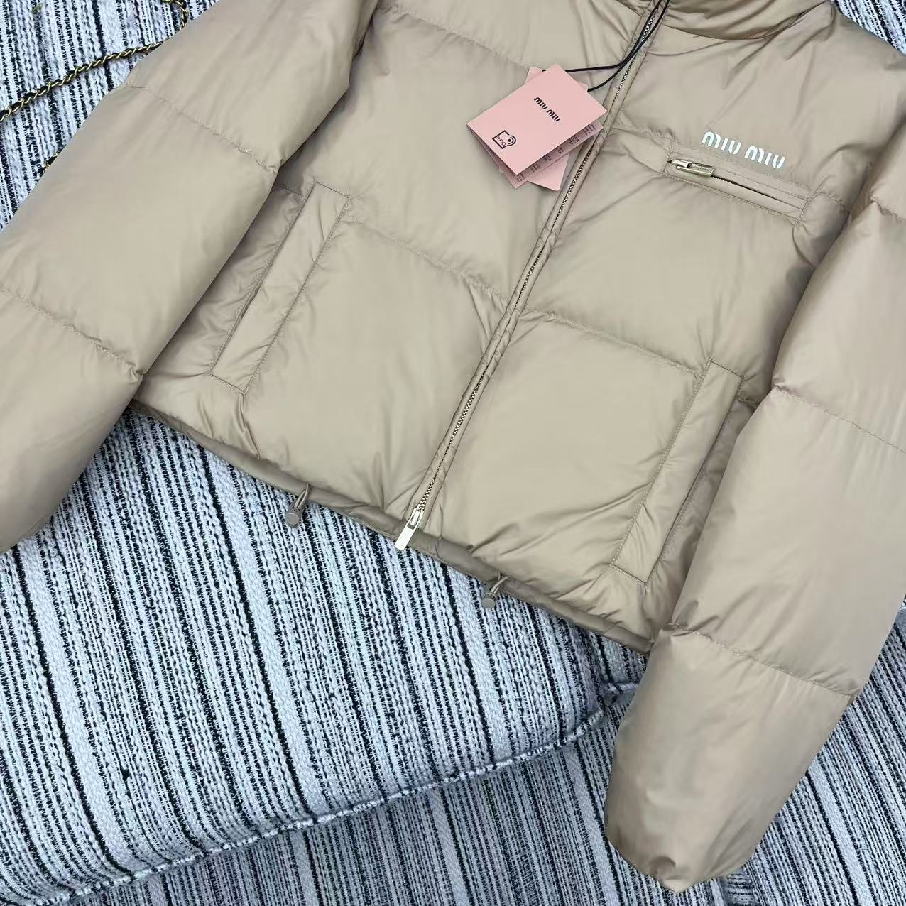Logo Jacket