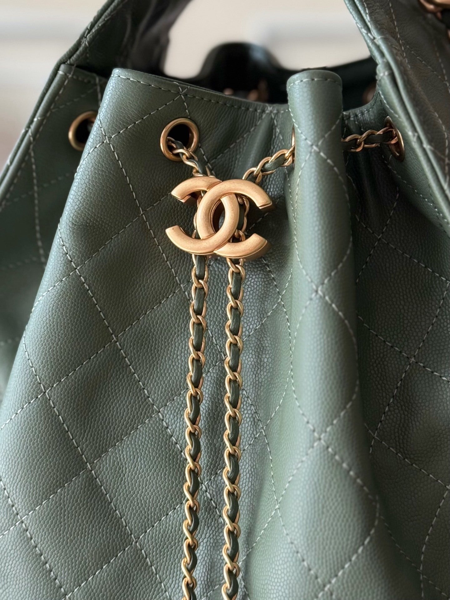CC Large Hobo