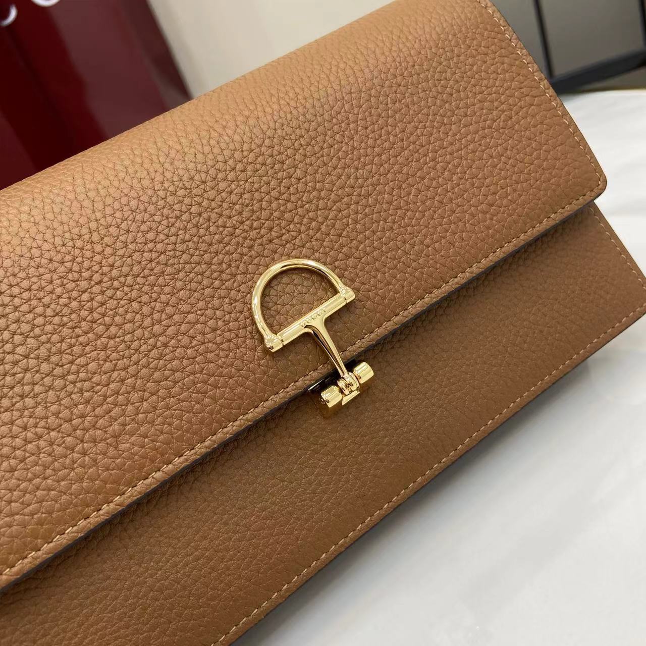 Half Horsebit Chain Bag