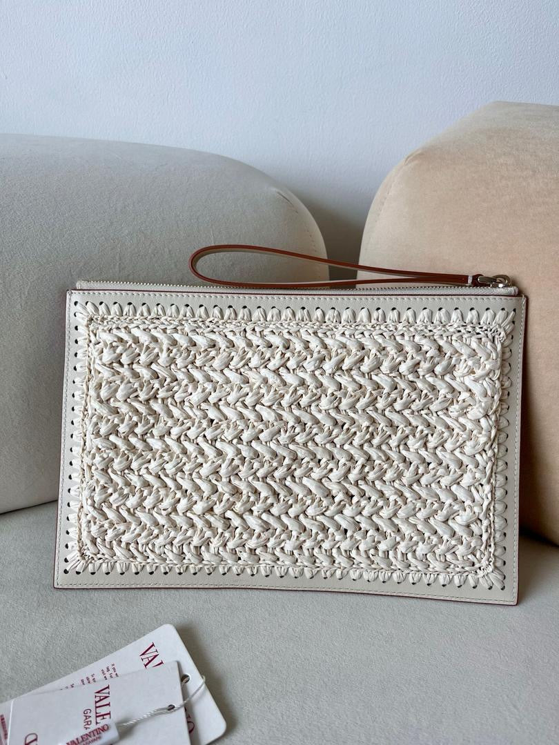 Raffia Clutch
