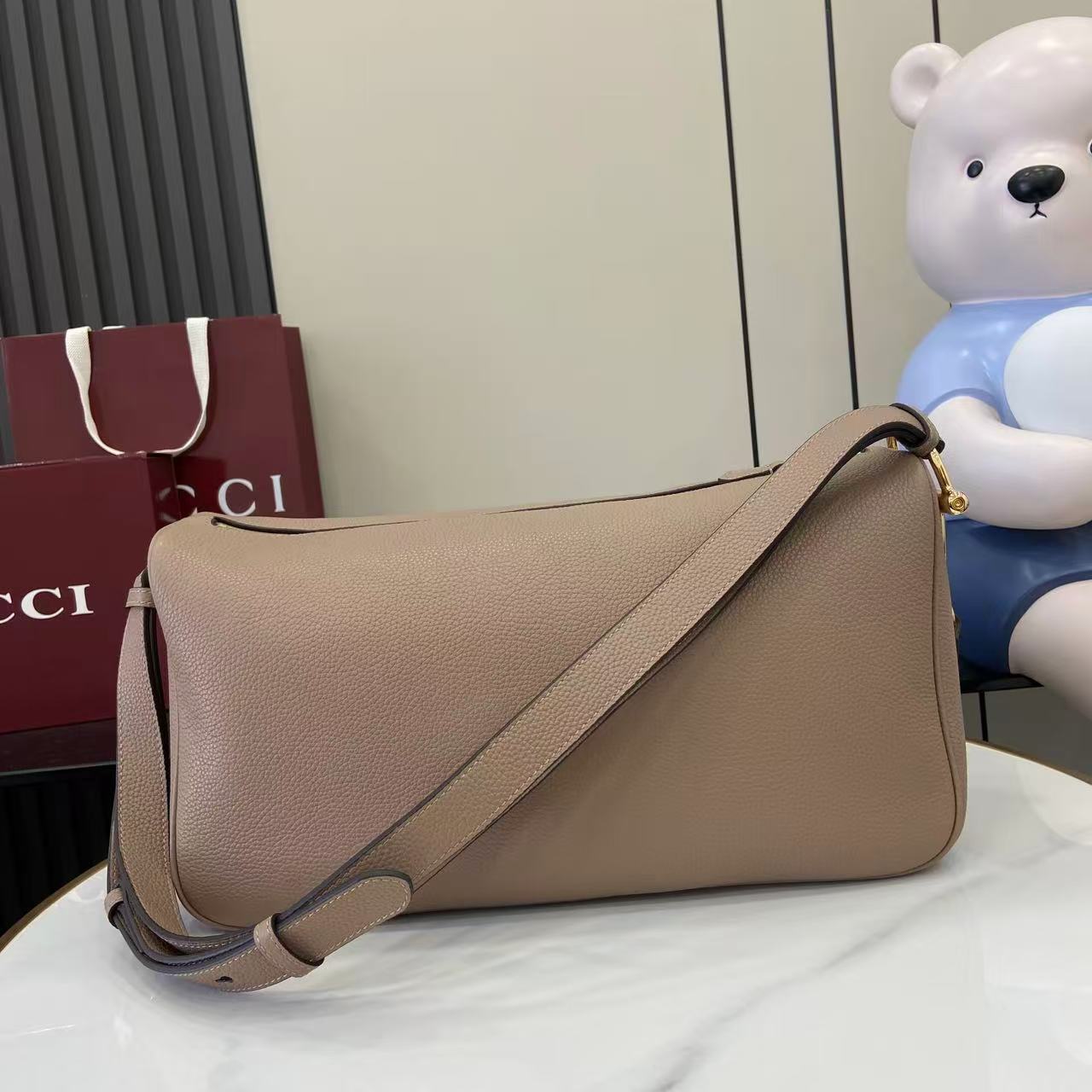 Half Horsebit Bag