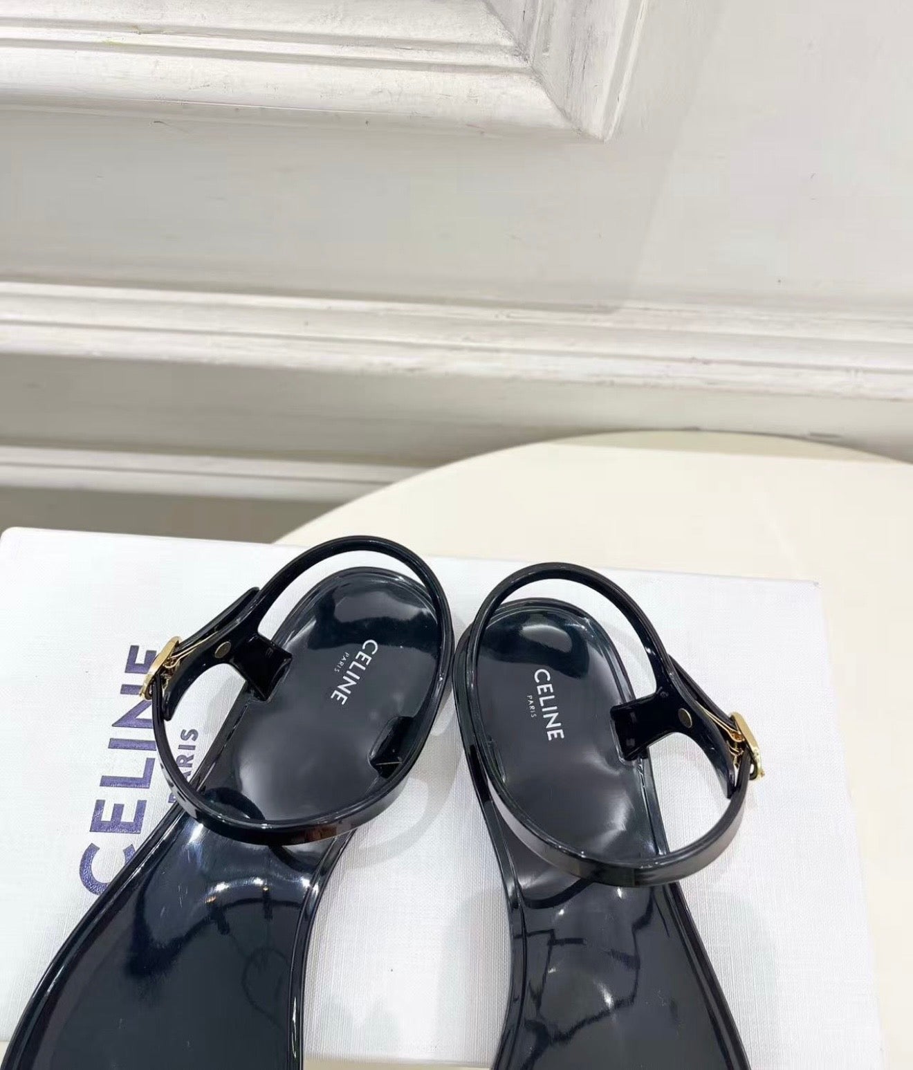 Triomphe Sandals