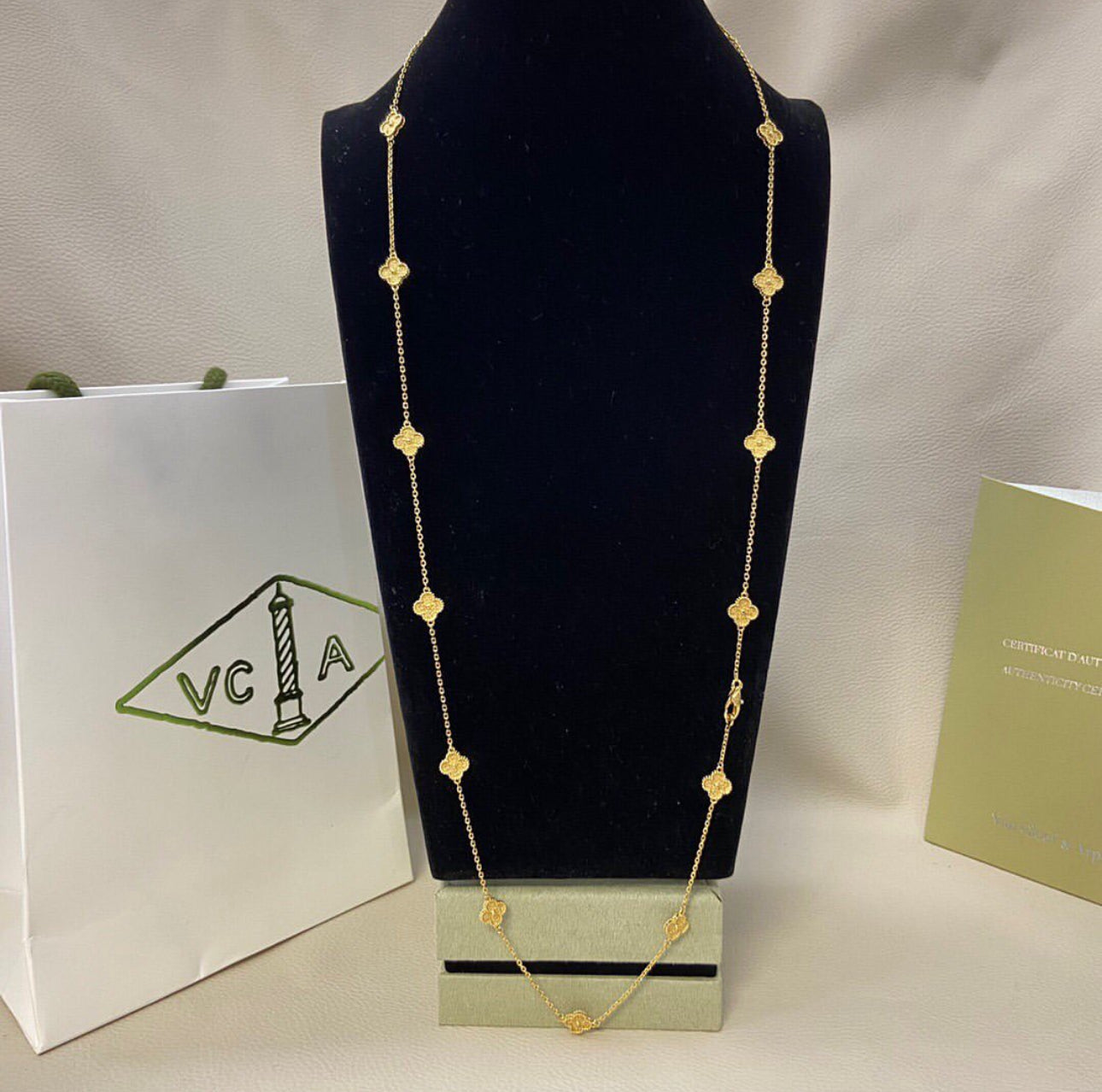 Alhambra Necklace