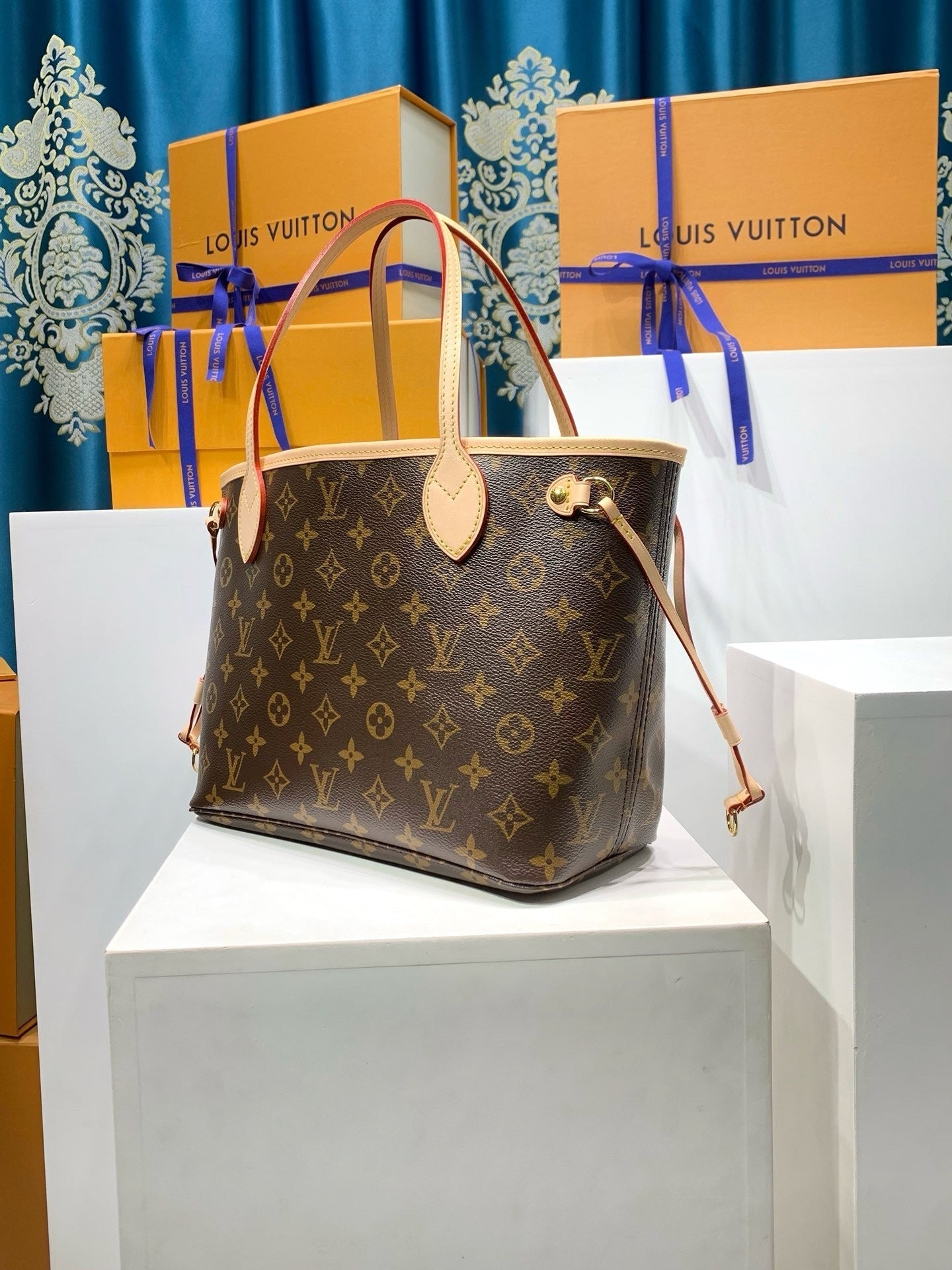 Neverfull PM
