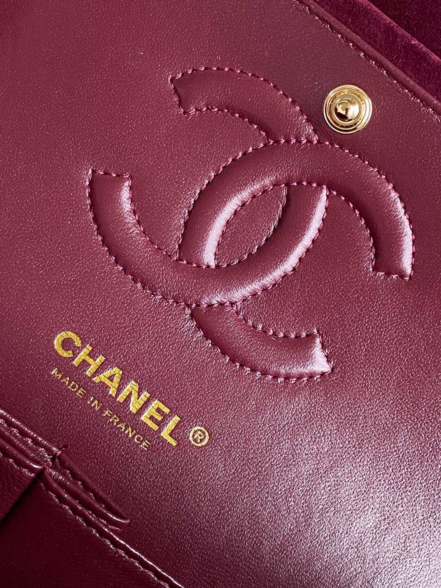 Suede Classic Flap