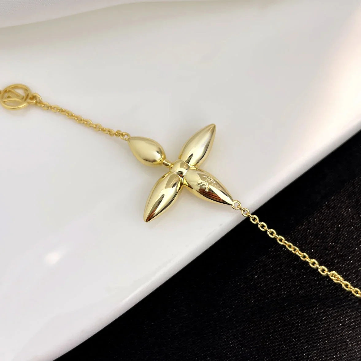 Logo Bracelet