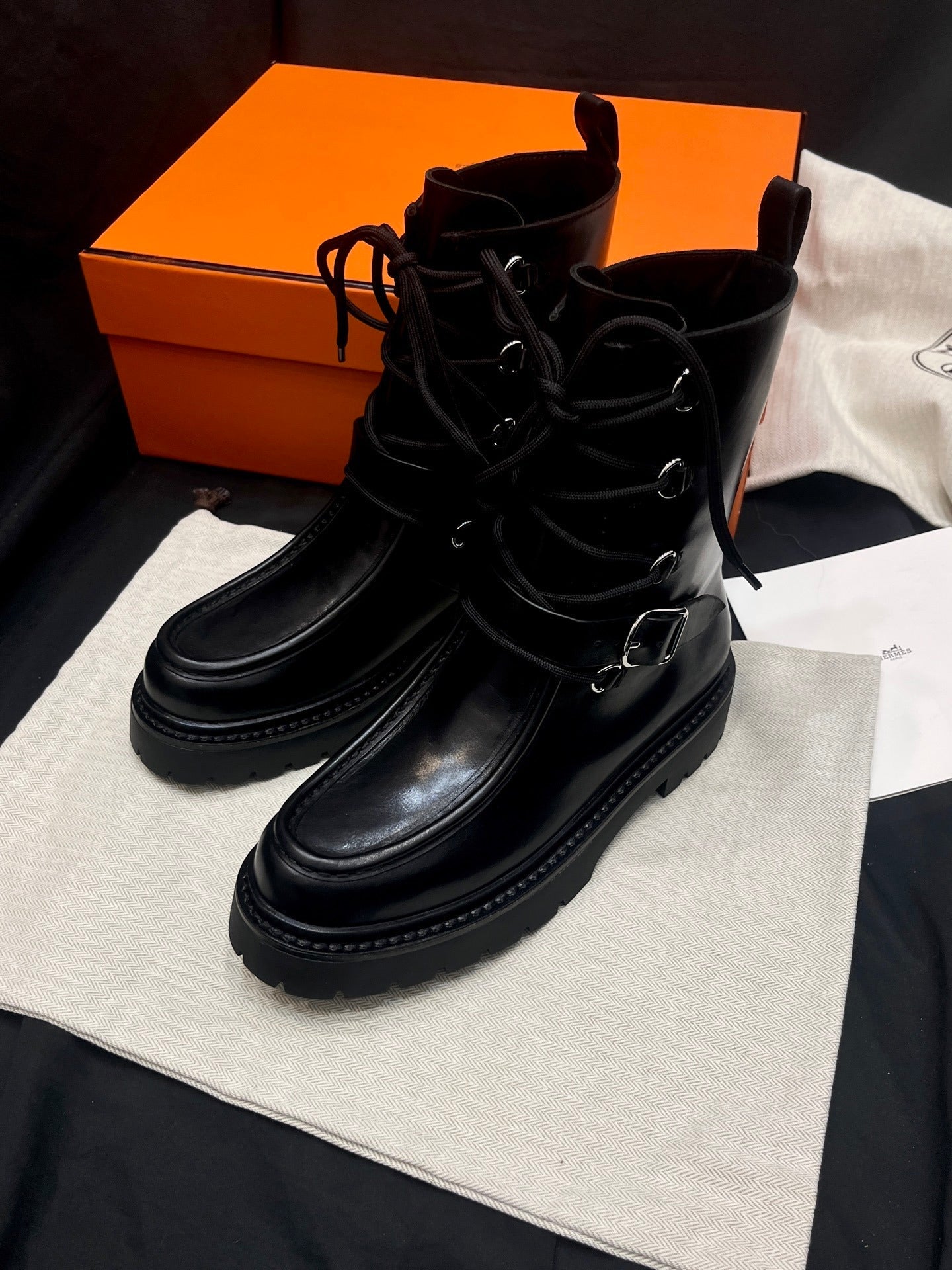 Land Boots
