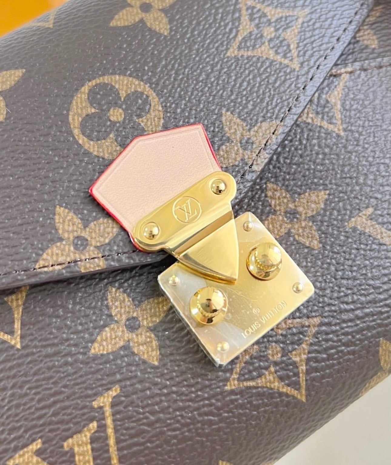 Kirigami Chain Bag