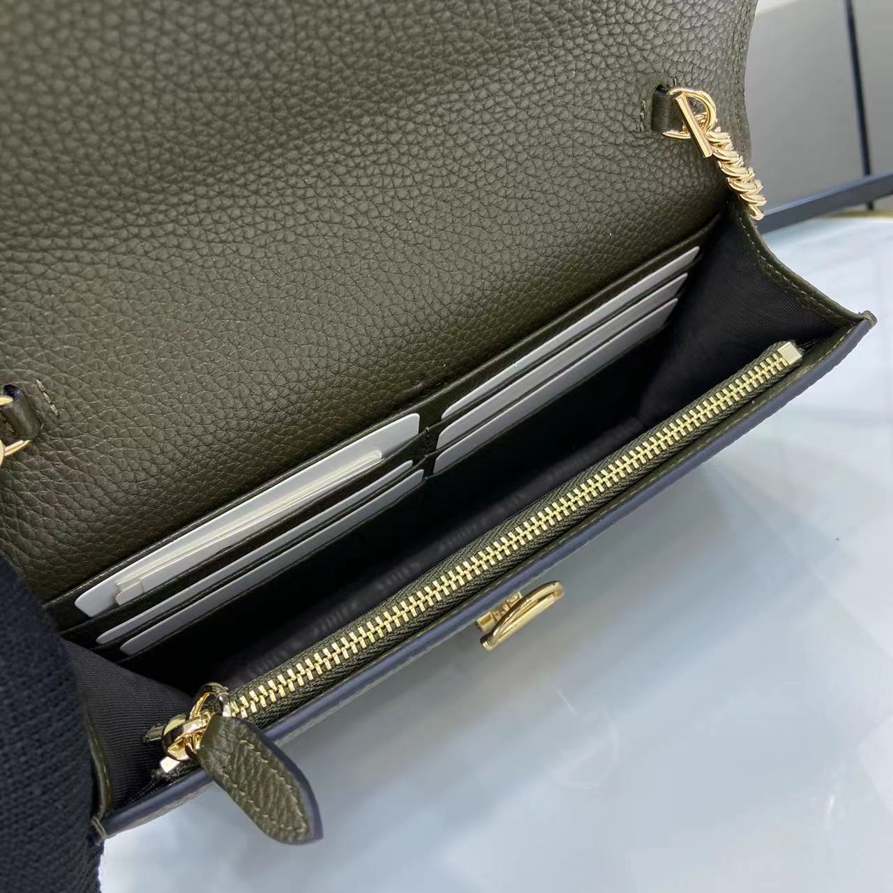 Half Horsebit Chain Bag