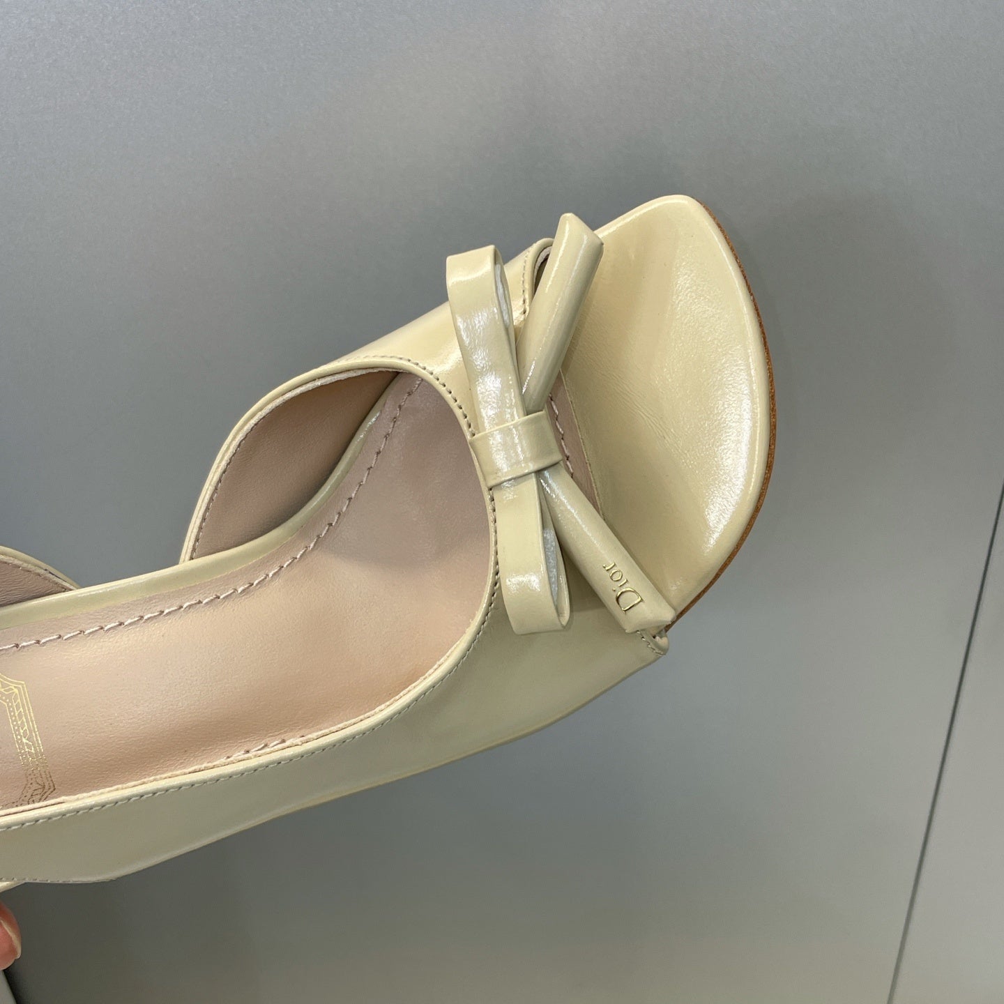 Bow Sandals