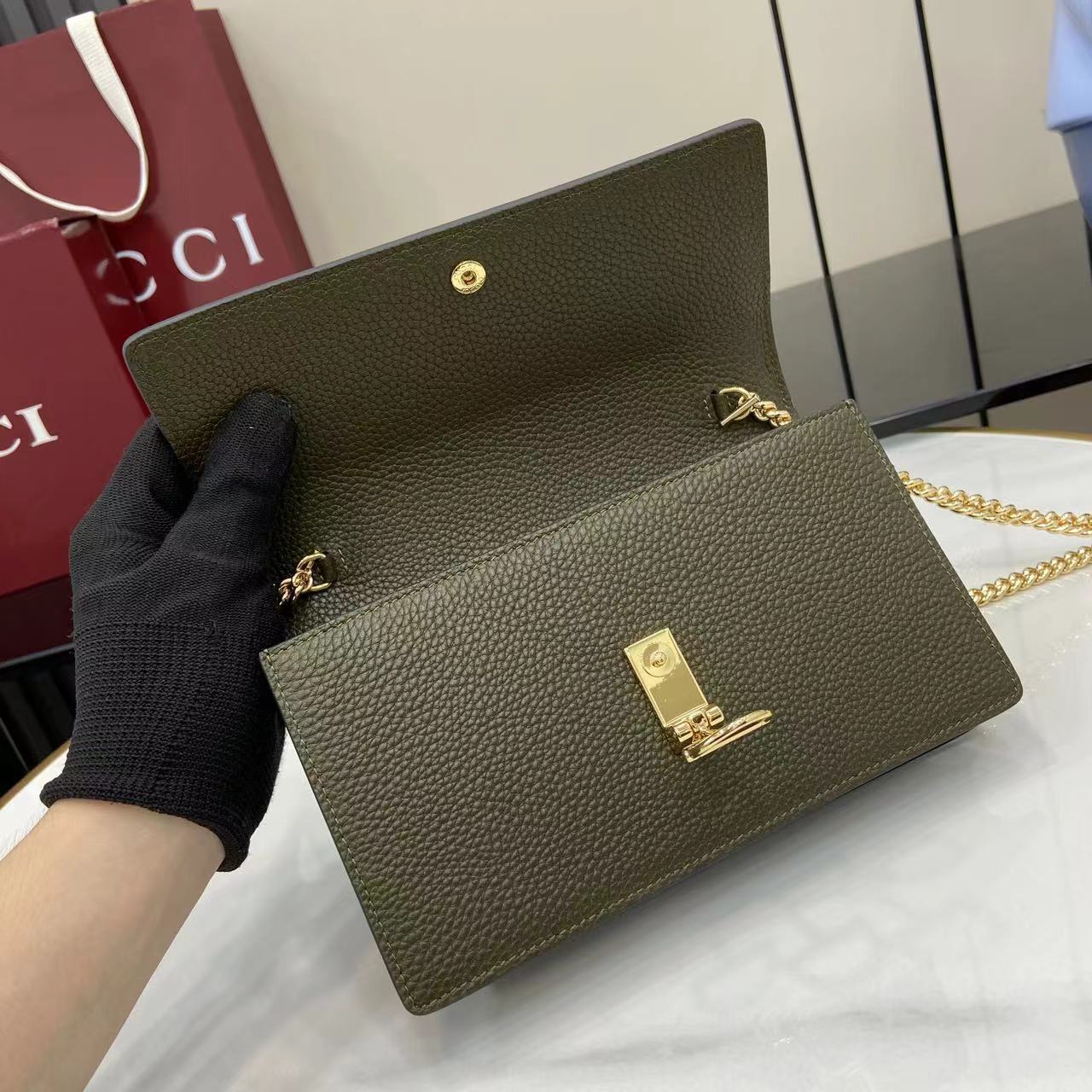 Half Horsebit Chain Bag