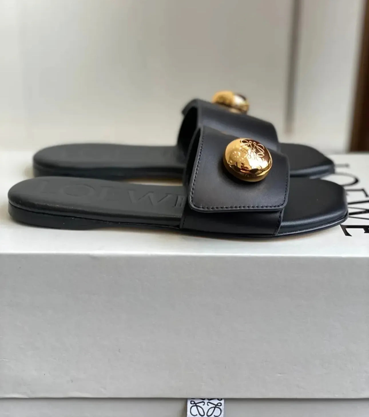 Pebble Mules