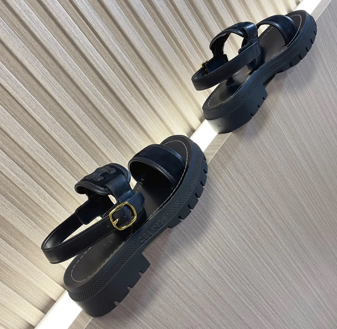 Triomphe Sandals