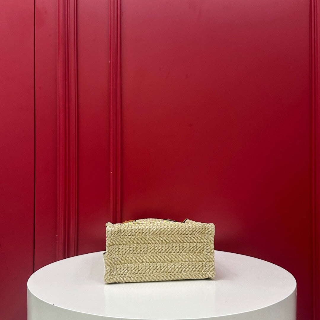 Mini Straw Tote