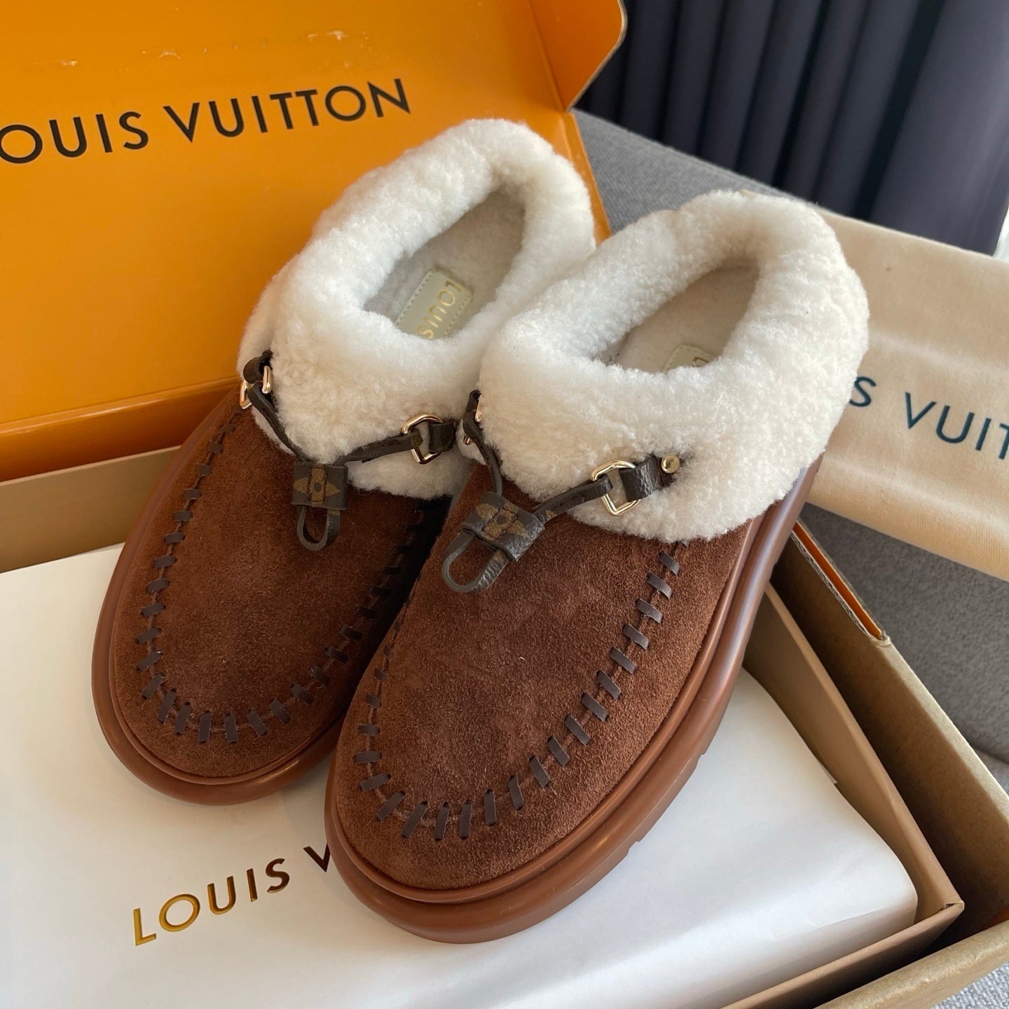 Cortina Mules