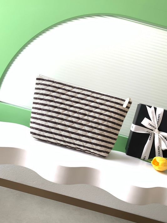 CC Pouch Large