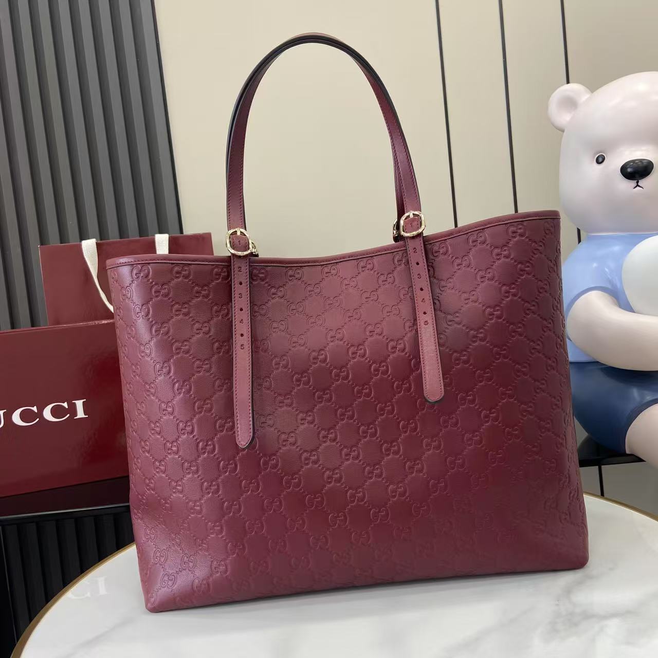 GG Tote