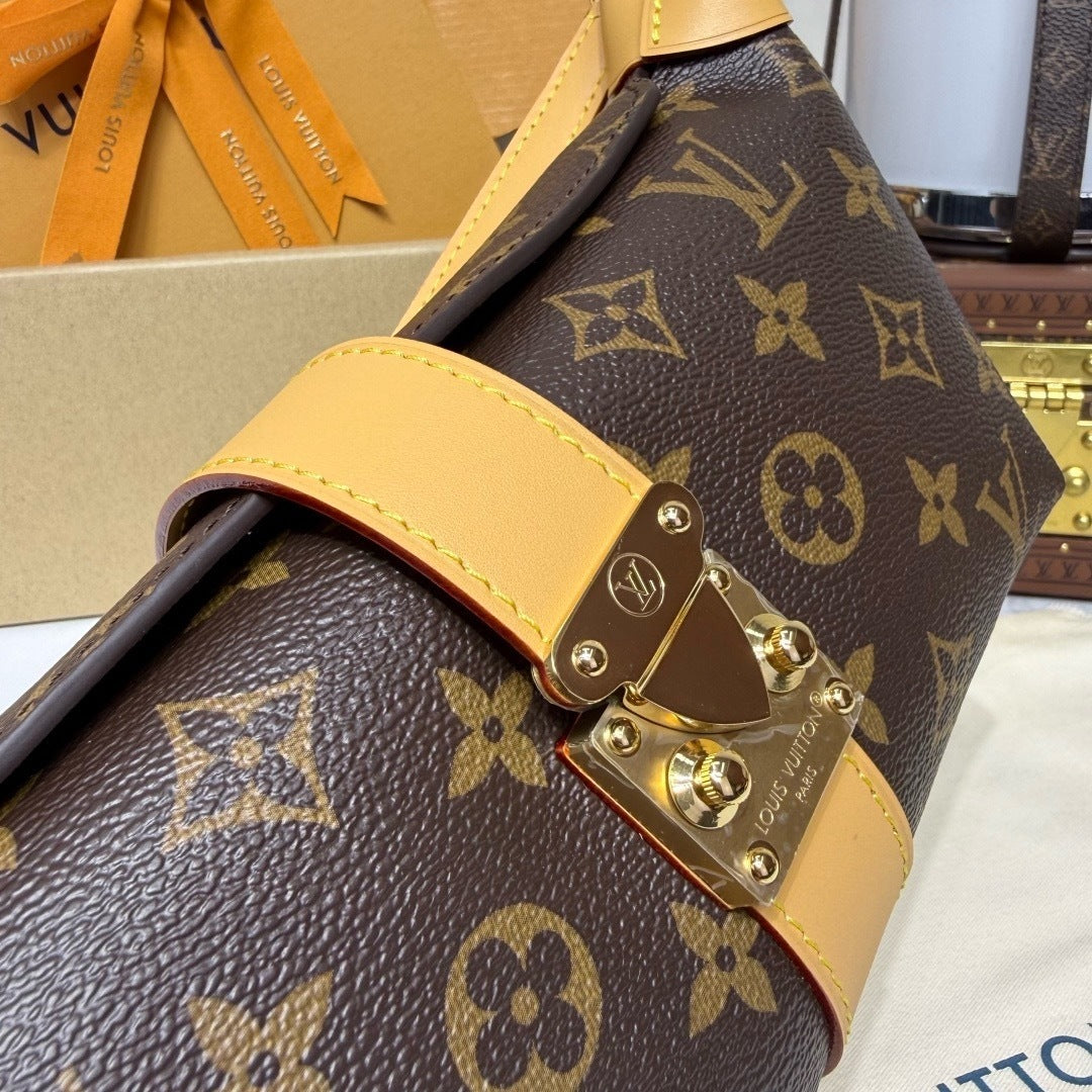Pochette Mia
