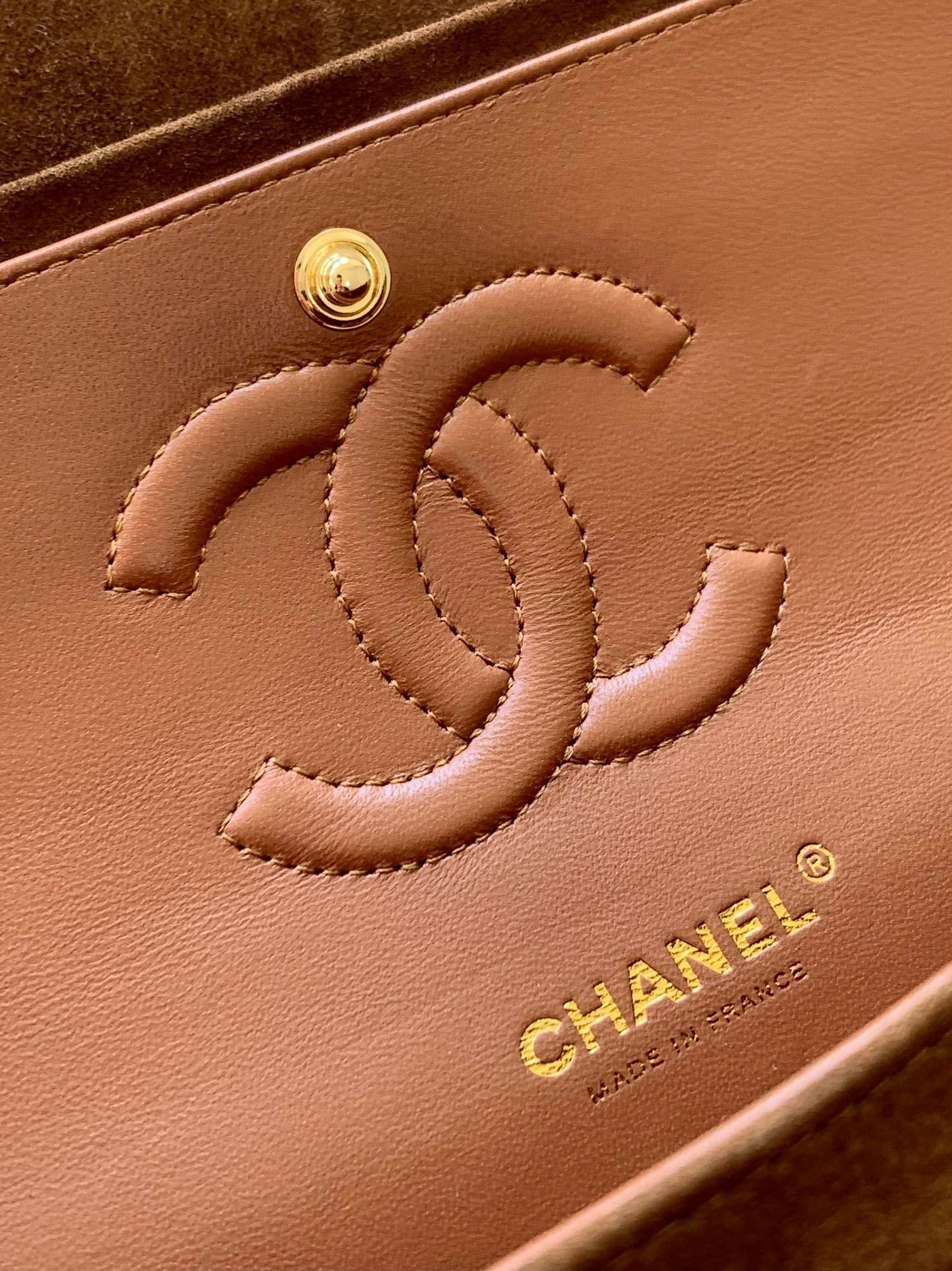 Suede Classic Flap