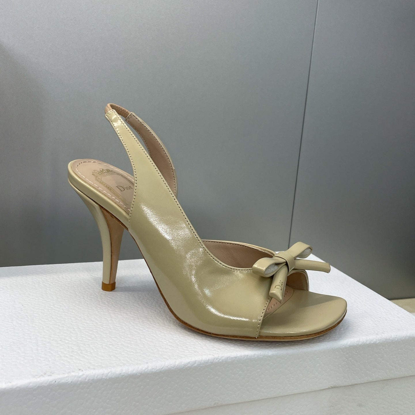 Bow Sandals
