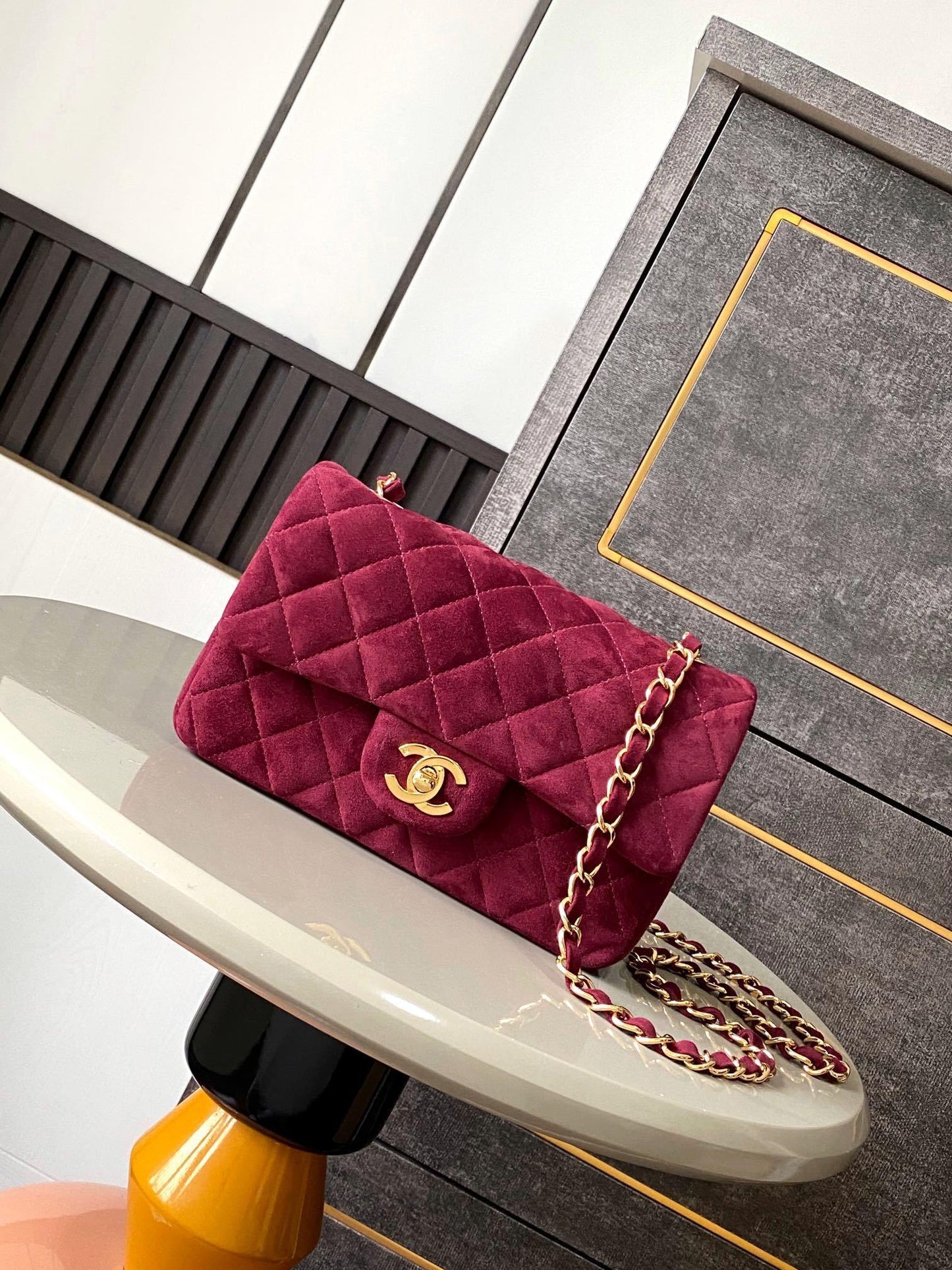 Suede Classic Flap