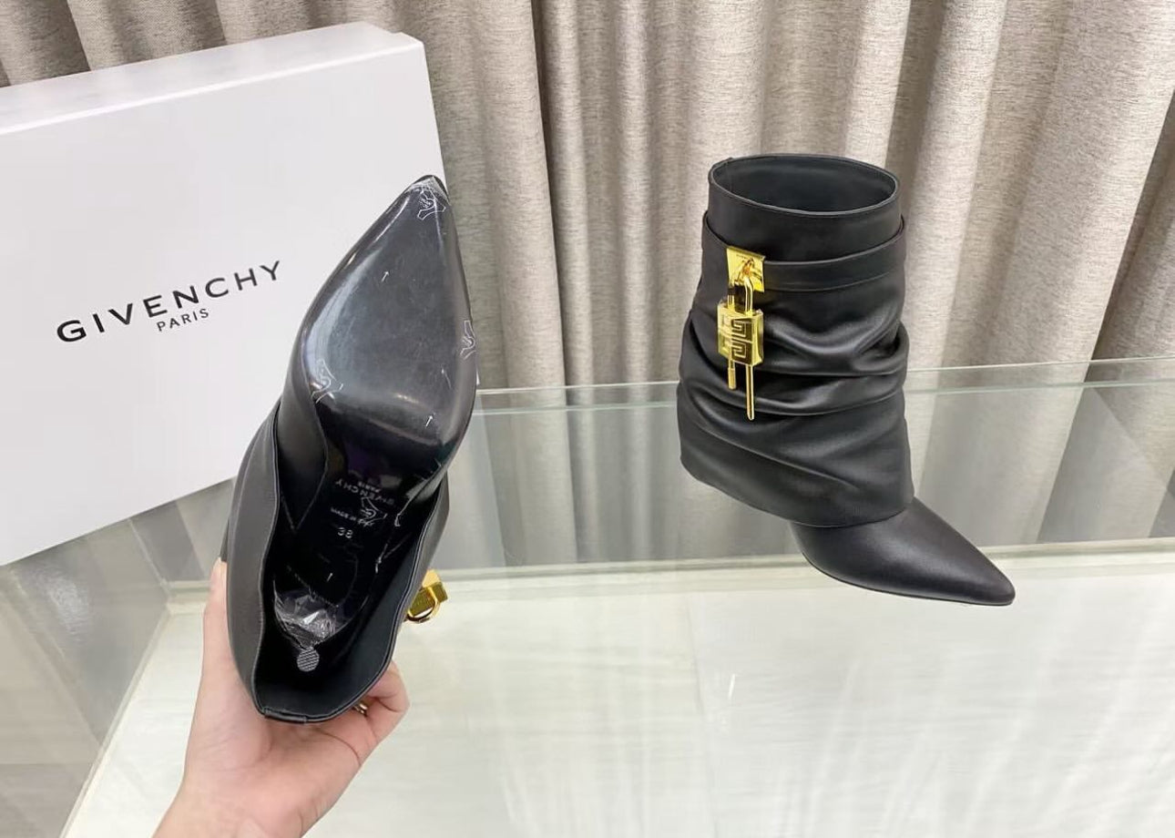 Lock Ankle Boots