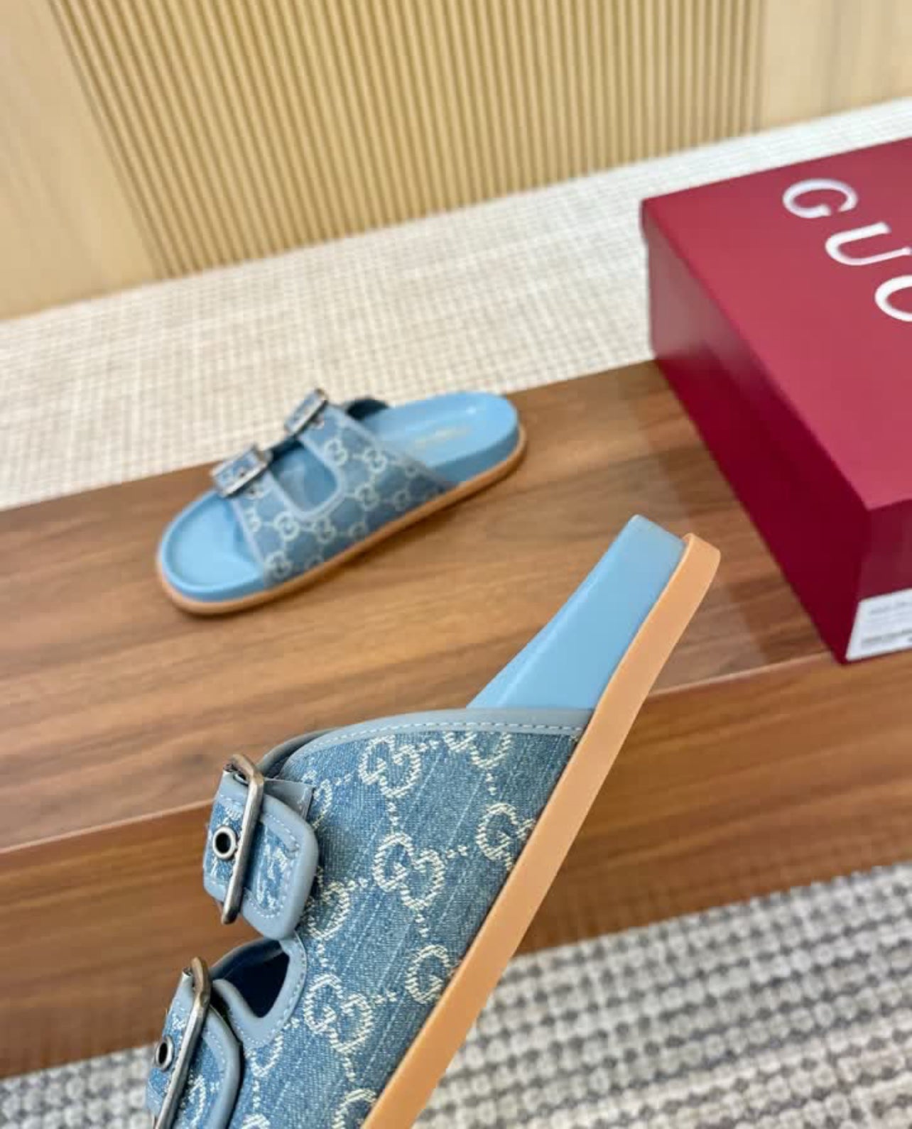 GG Sandals
