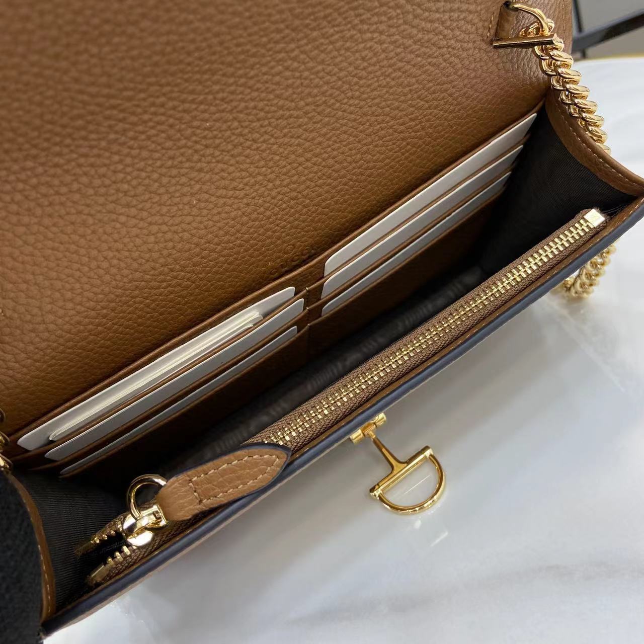 Half Horsebit Chain Bag