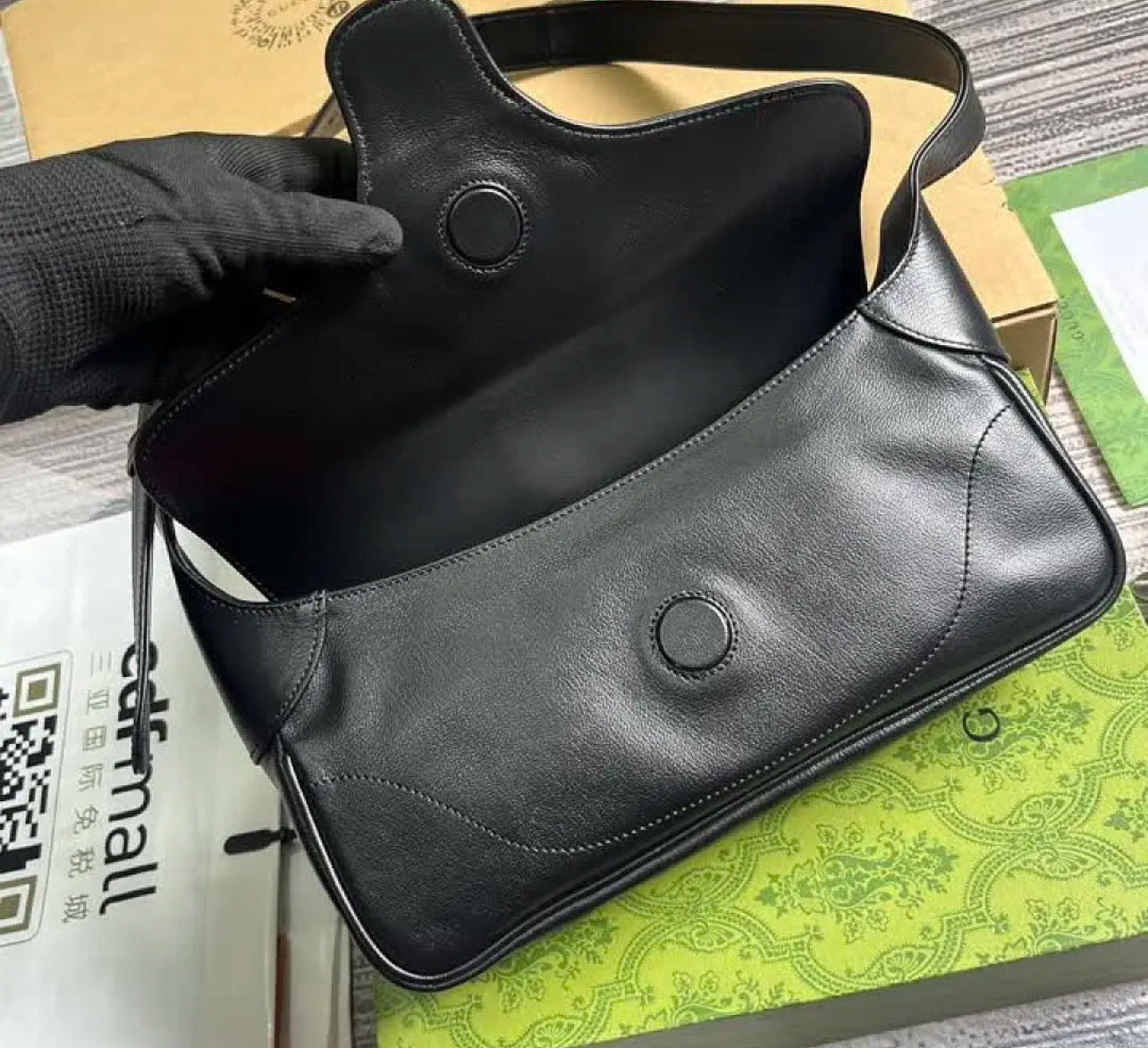 Aphrodite Shoulder Bag