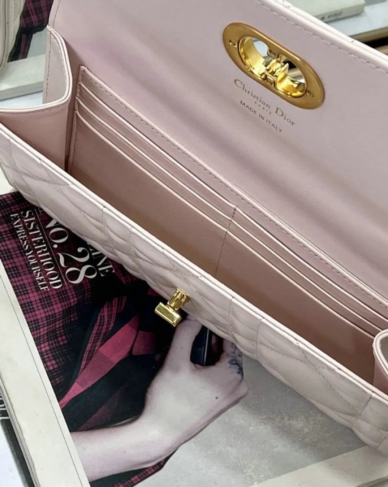 Caro Top Handle