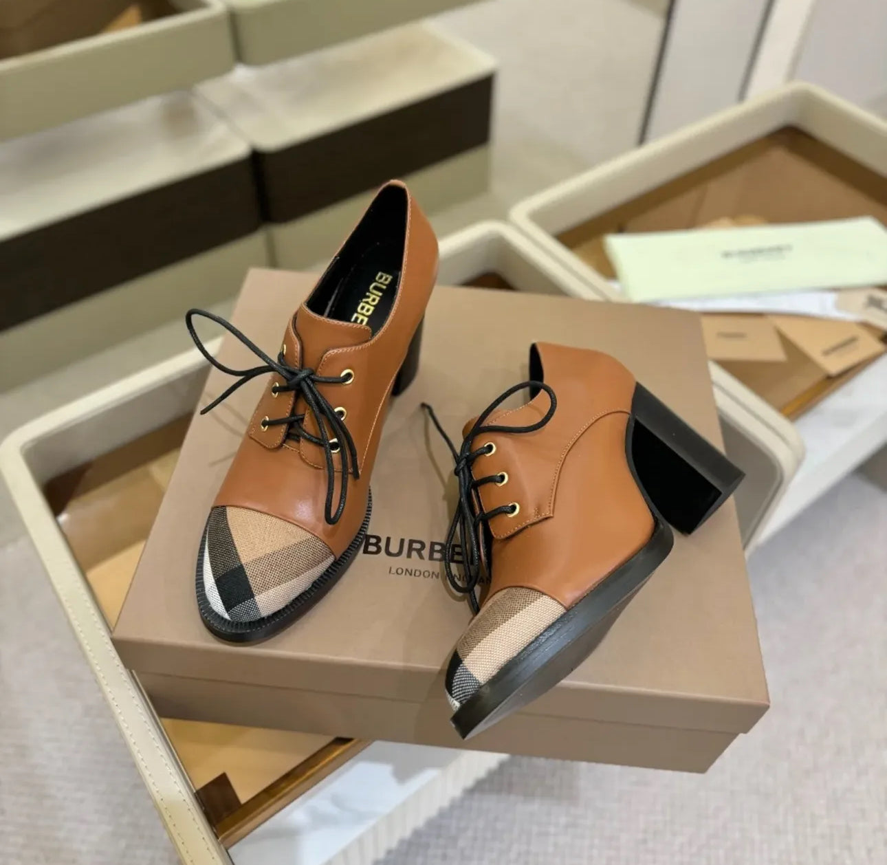 Check Shoes